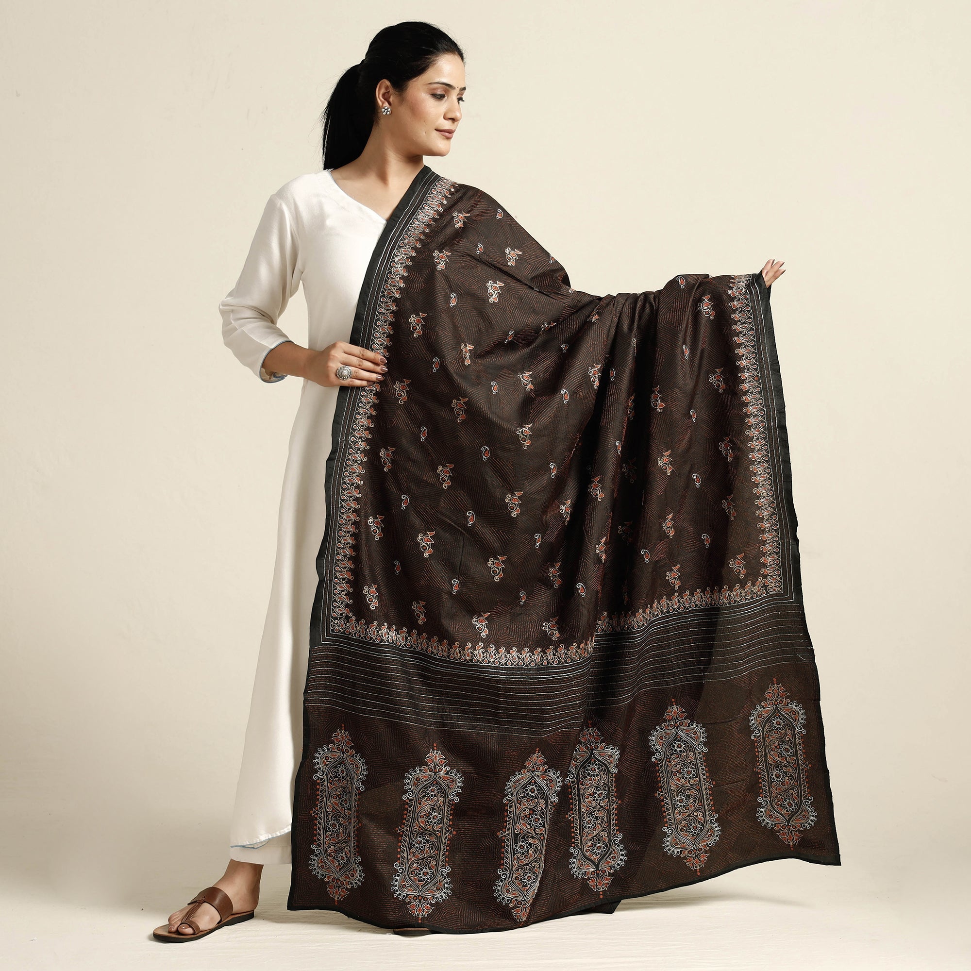 KHUSHBASH - HAPPY LOOM OF EAST Brown - Bengal Kantha Embroidery Tussar Silk Handloom Dupatta