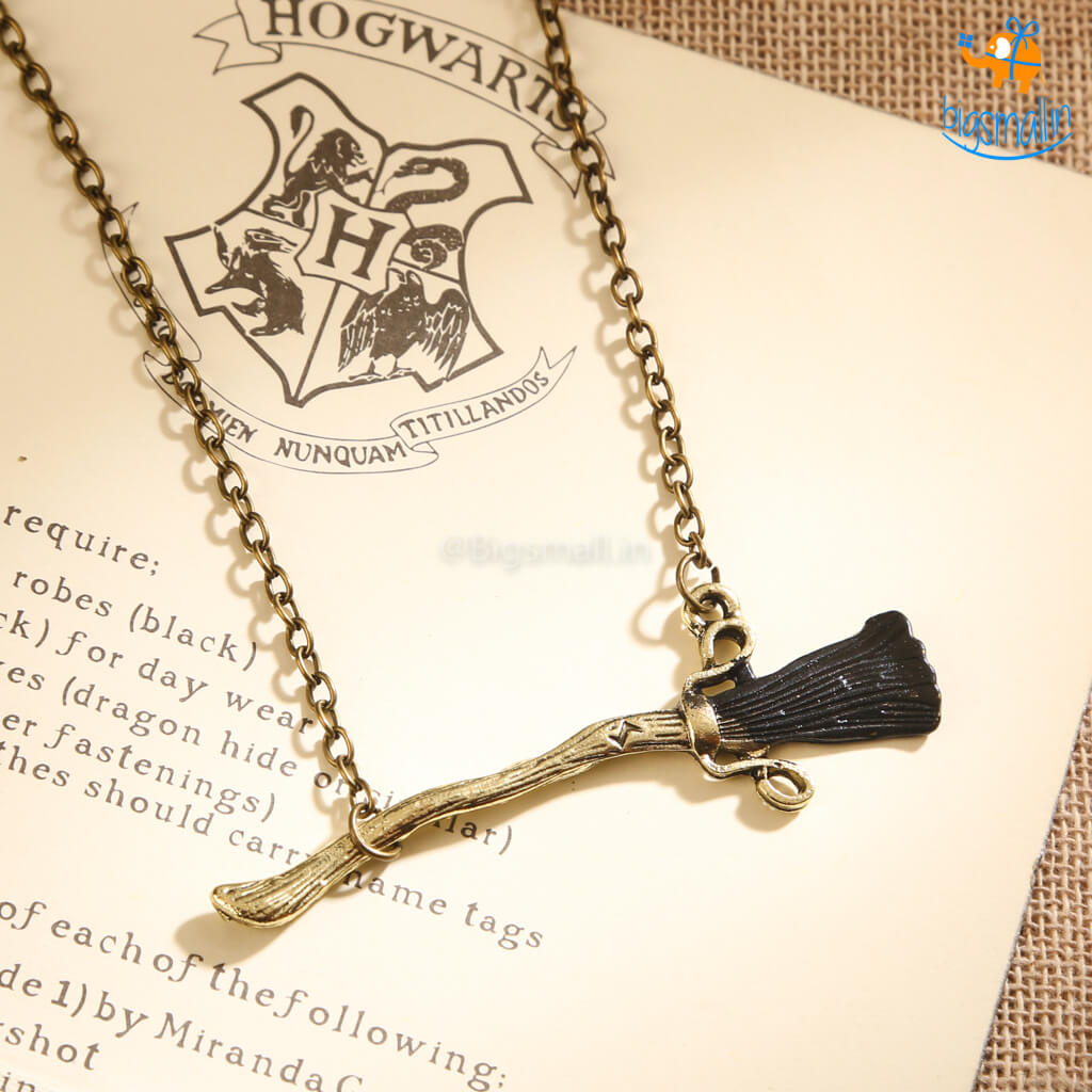 AmyLi Harry Potter Quidditch Broom Chain