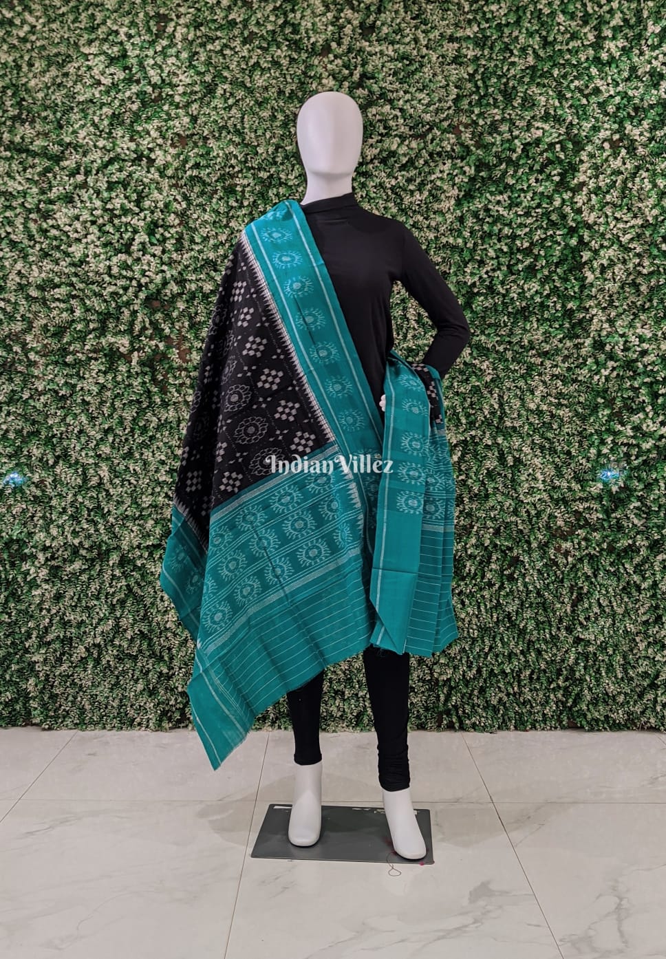 IndianVillèz Black Sea Green Pasapali Odisha Ikat Cotton Dupatta