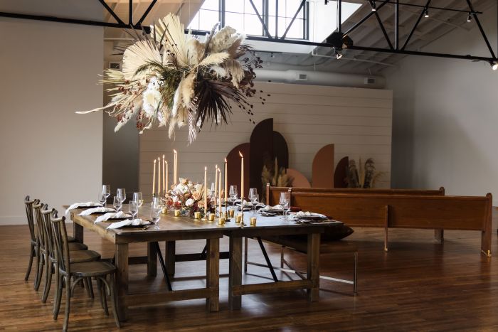 fiftyflowers.com Neutral Boho Dried and Tropical Styled Shoot - view 4