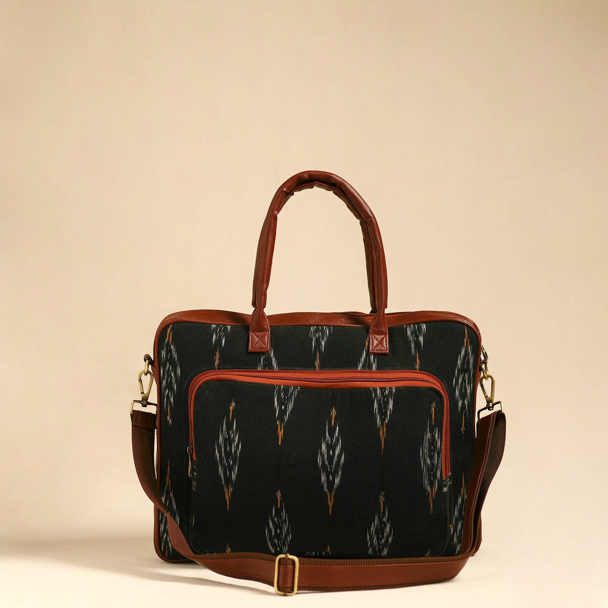 ITOKRI CRAFTS INITIATIVE Black - Handmade Pochampally Ikat Laptop Bag 18