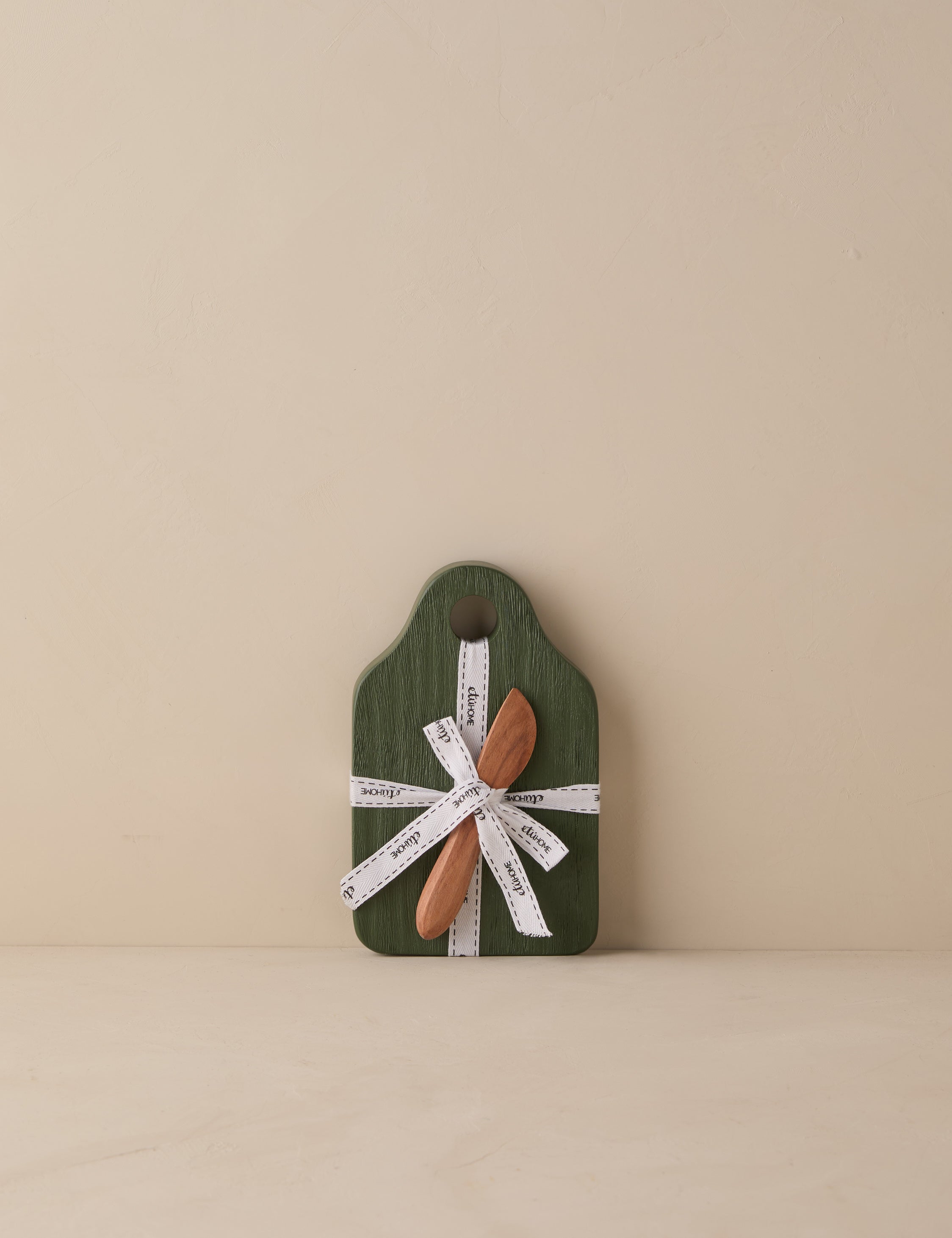Lulu and Georgia Dutch Cheese Board with Spreader by etúHOME