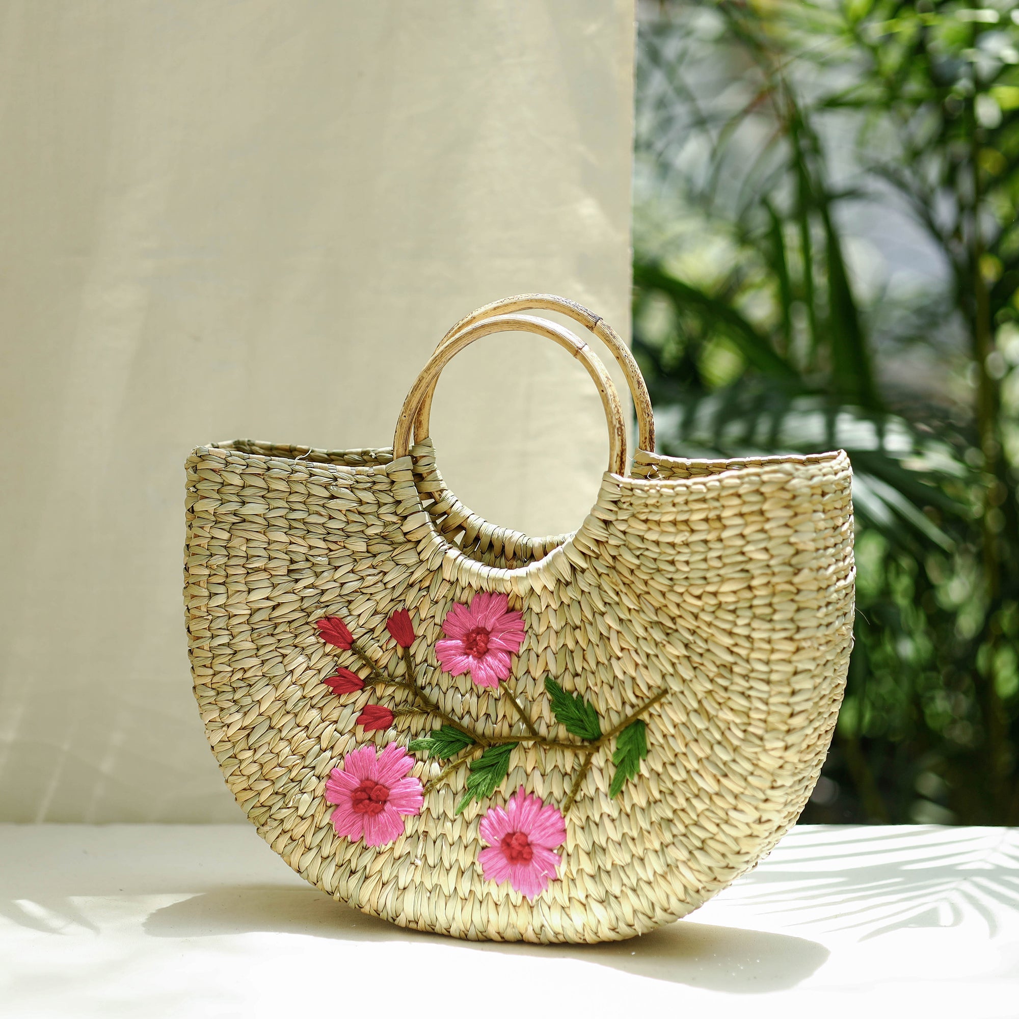 ITOKRI CRAFTS INITIATIVE Beige - Handcrafted Natural Water Reed Embroidered Hand Bag