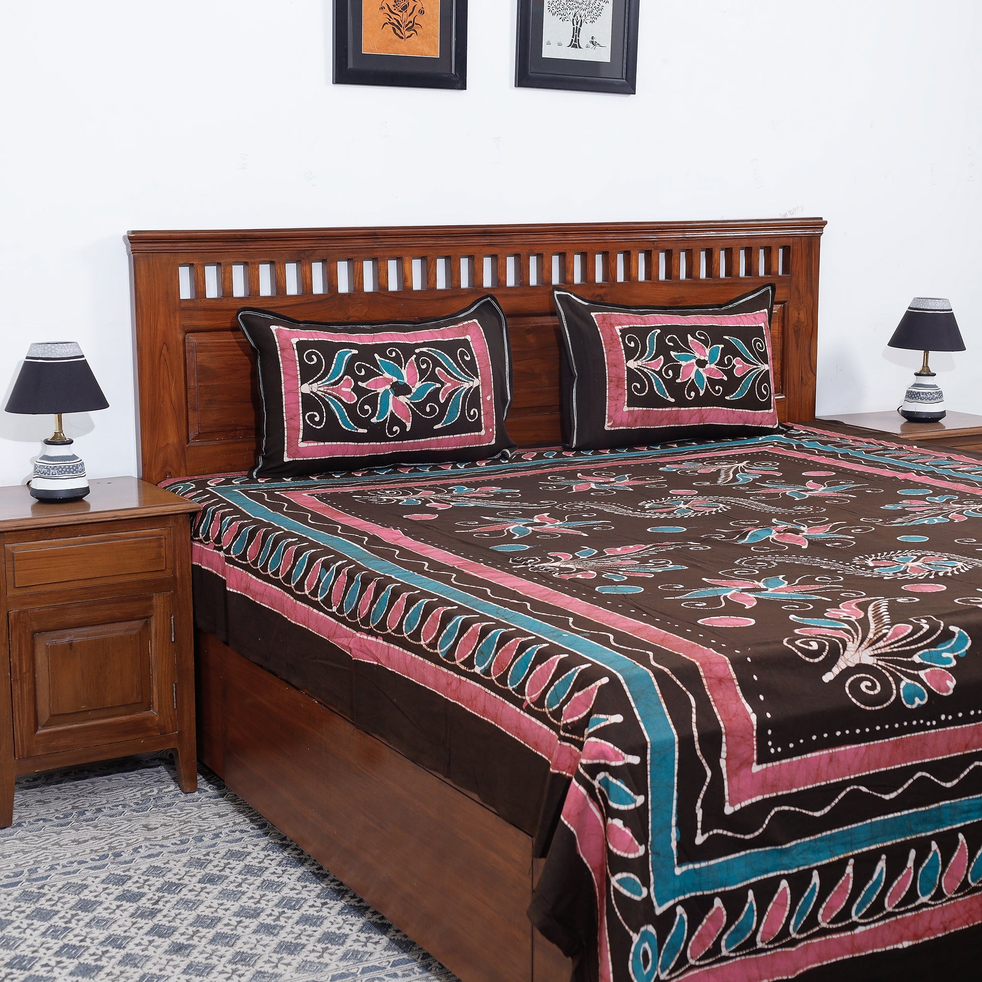 KACHCHH JI CHHAAP Brown - Hand Batik Printed Cotton Double Bed Cover with Pillow Covers (104 x 90 in)