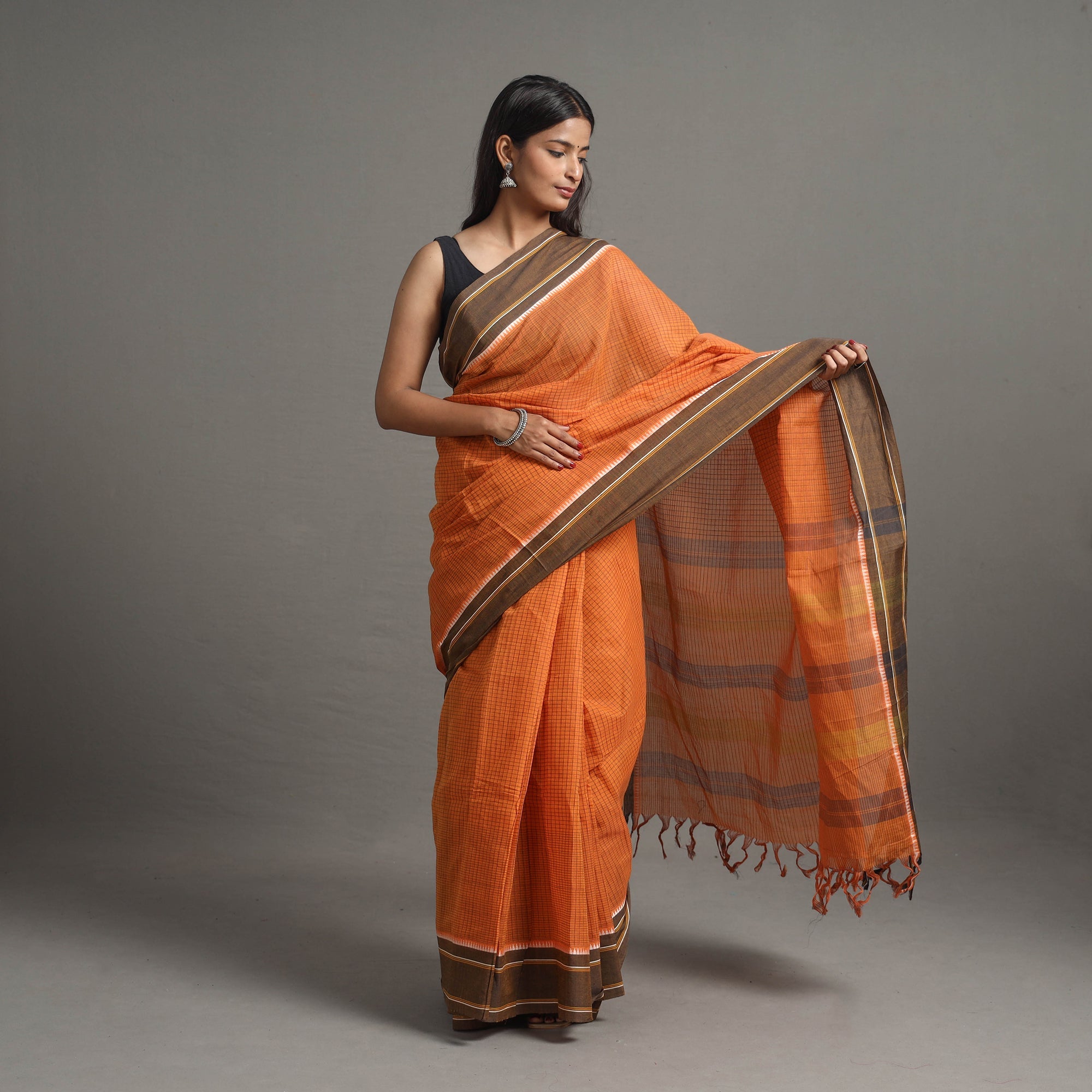 CHITRIKA Narayanpet Small Chequered Dobby Cotton Handloom Saree 108 - view 2