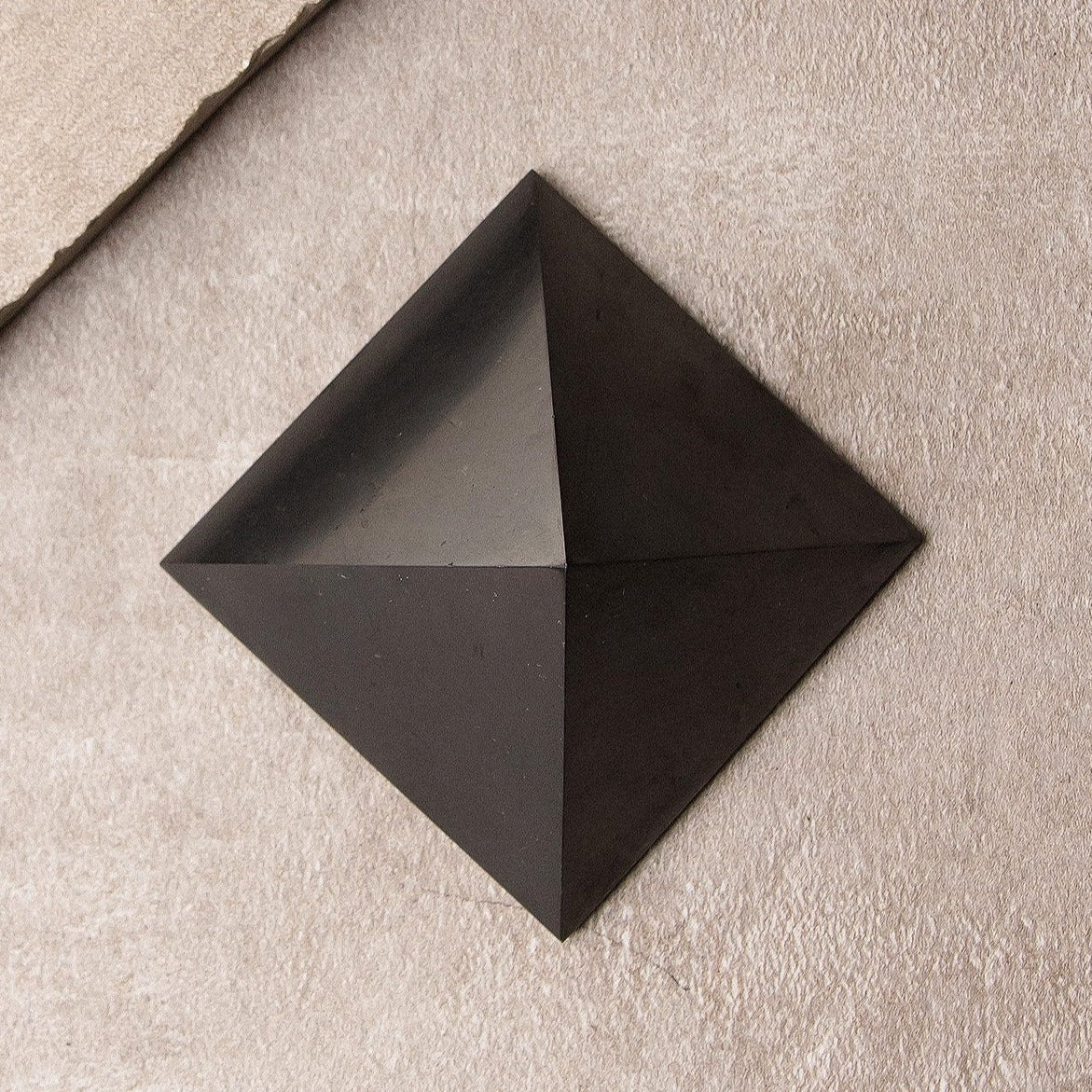 Tiny Rituals Shungite Pyramid - view 4
