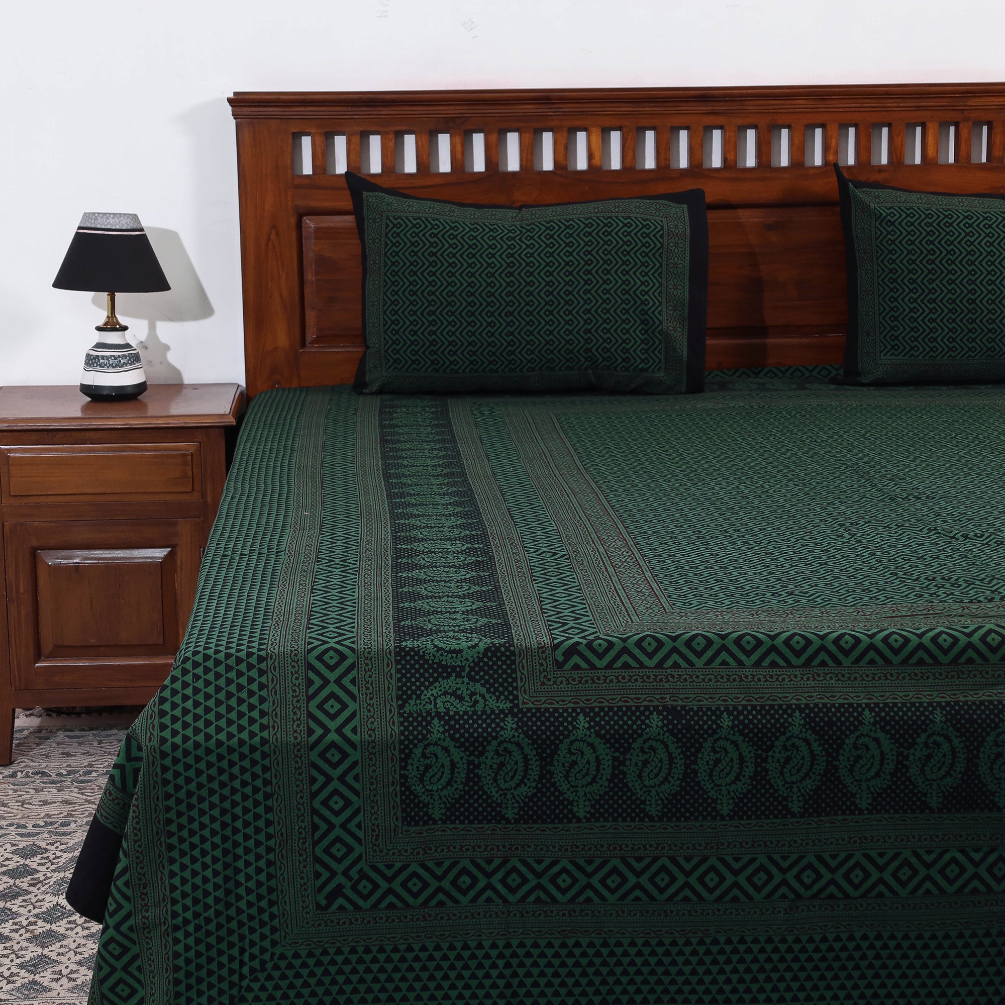 BAGH PRINTS BY ANSHAR FARUKH KHATRI Bagh Block Printed Cotton Double Bed Cover with Pillow Covers (112 x 92 in) - view 2