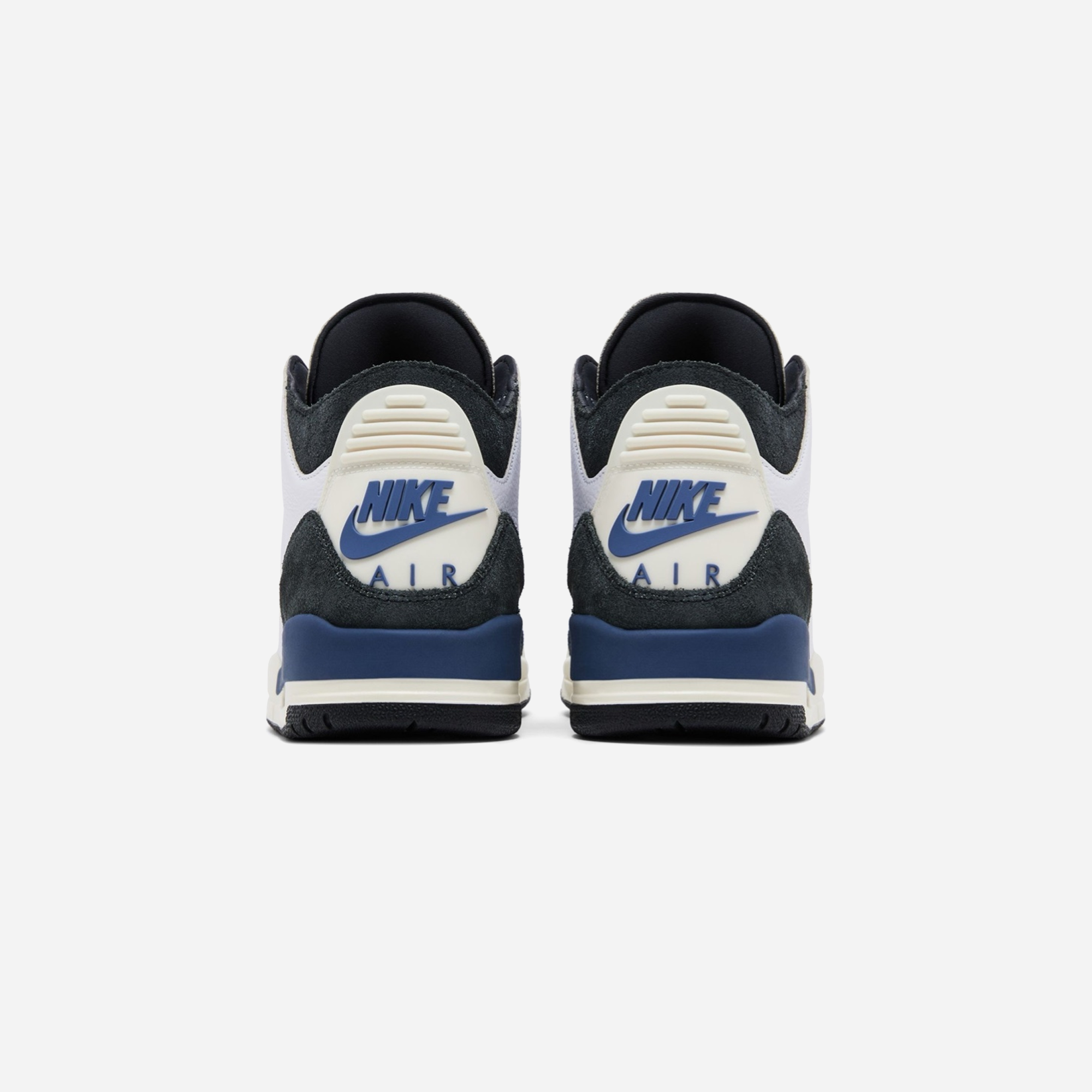 Nike Jordan 3 Retro OG SP A Ma Maniére Diffused Blue - view 3