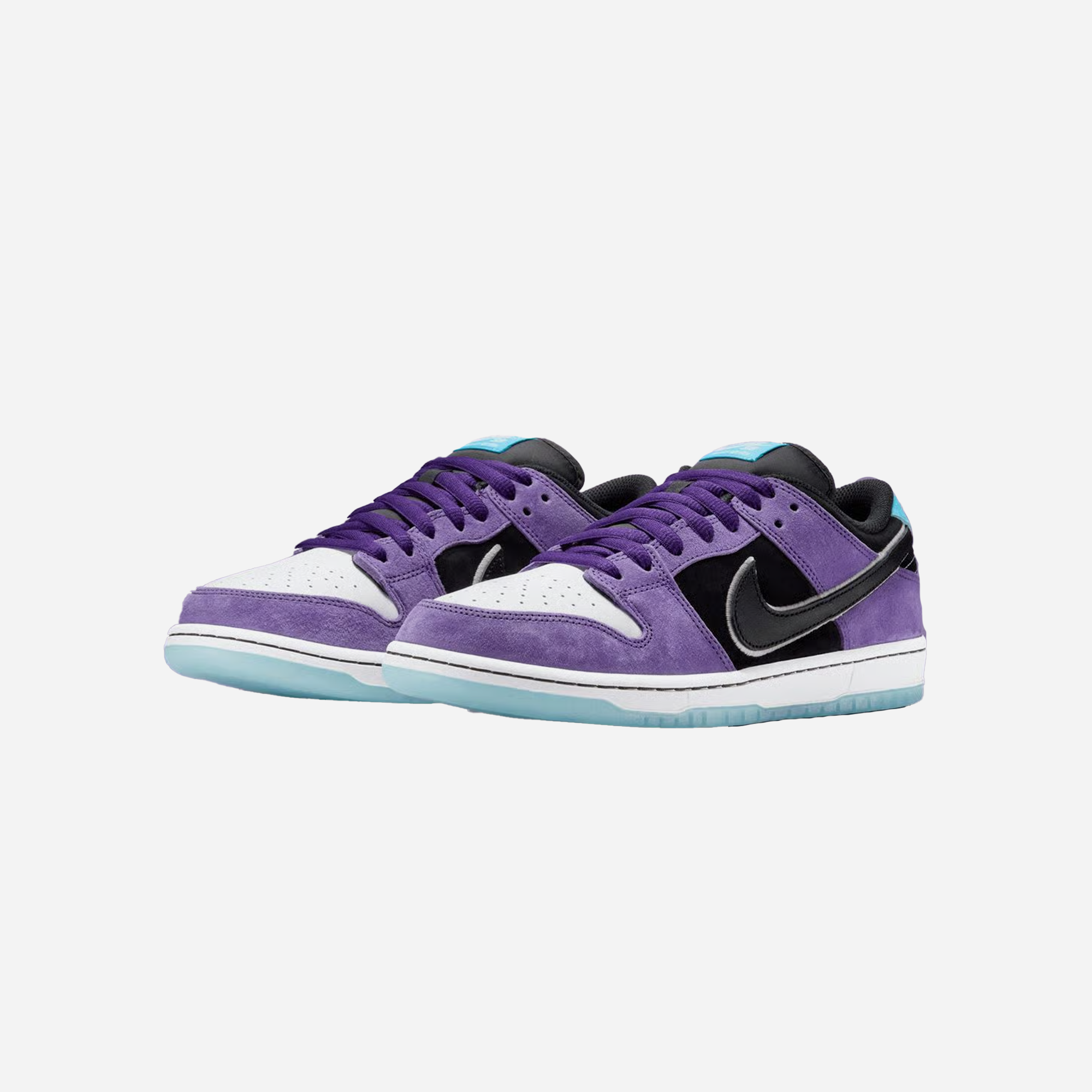 Nike X Hayley Wilson SB Dunk Low Pro Black and Court Purple - view 2