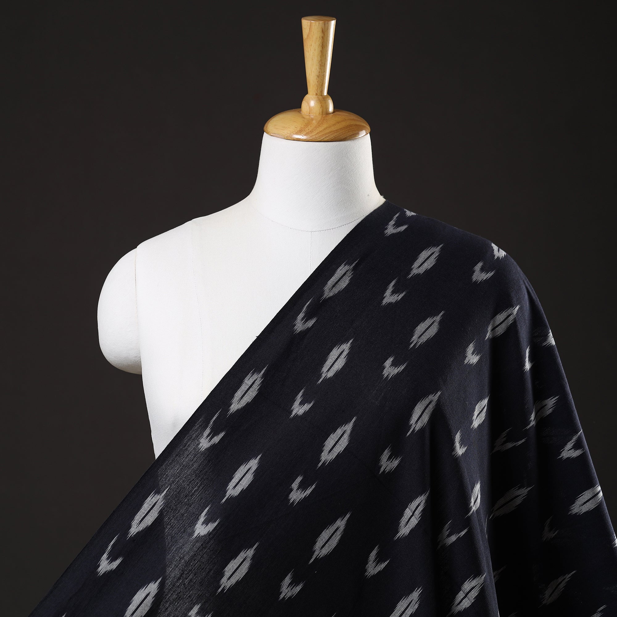 SOUTH KARGHA Black - Pochampally Ikat Weave Cotton Fabric 16
