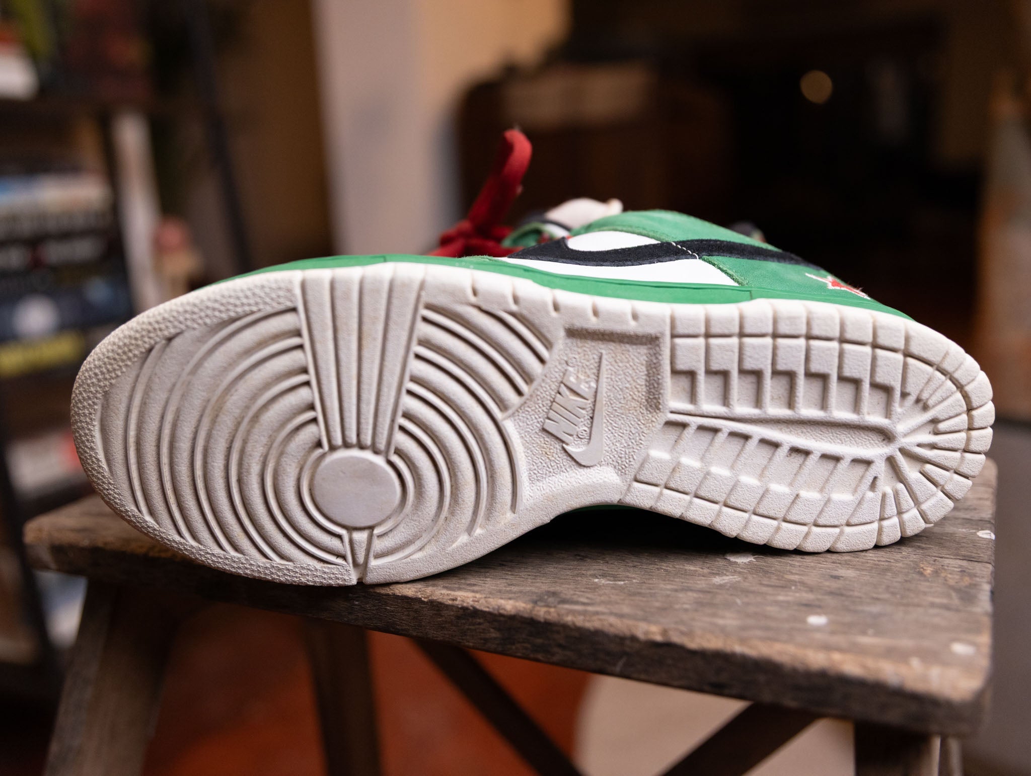 Nike SB Dunk Low Pro Heineken - view 3