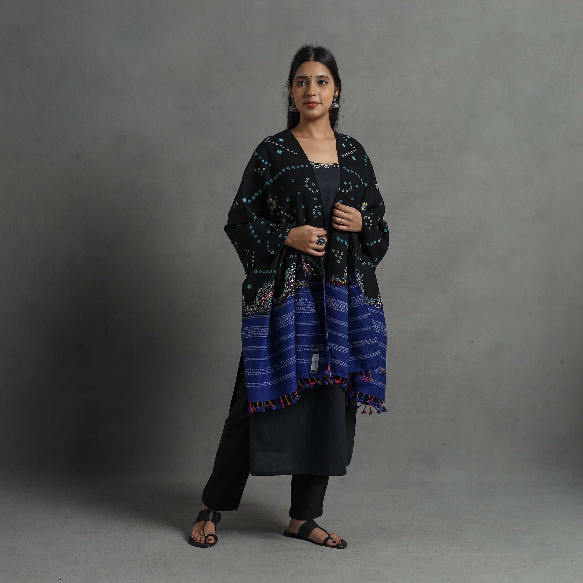 VANKAR BHIMJI KANJI Black - Handwoven Merino Wool Bandhani Shawl w/ Neran Embroidery 27
