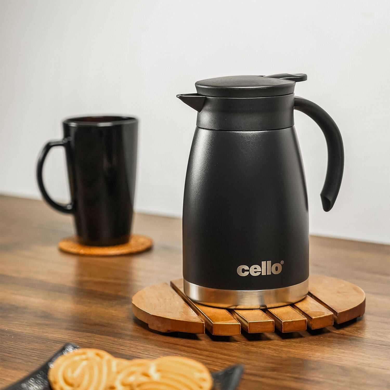 Cello Duro Pot Double Walled Vacuum Insulated Teapot, 800ml