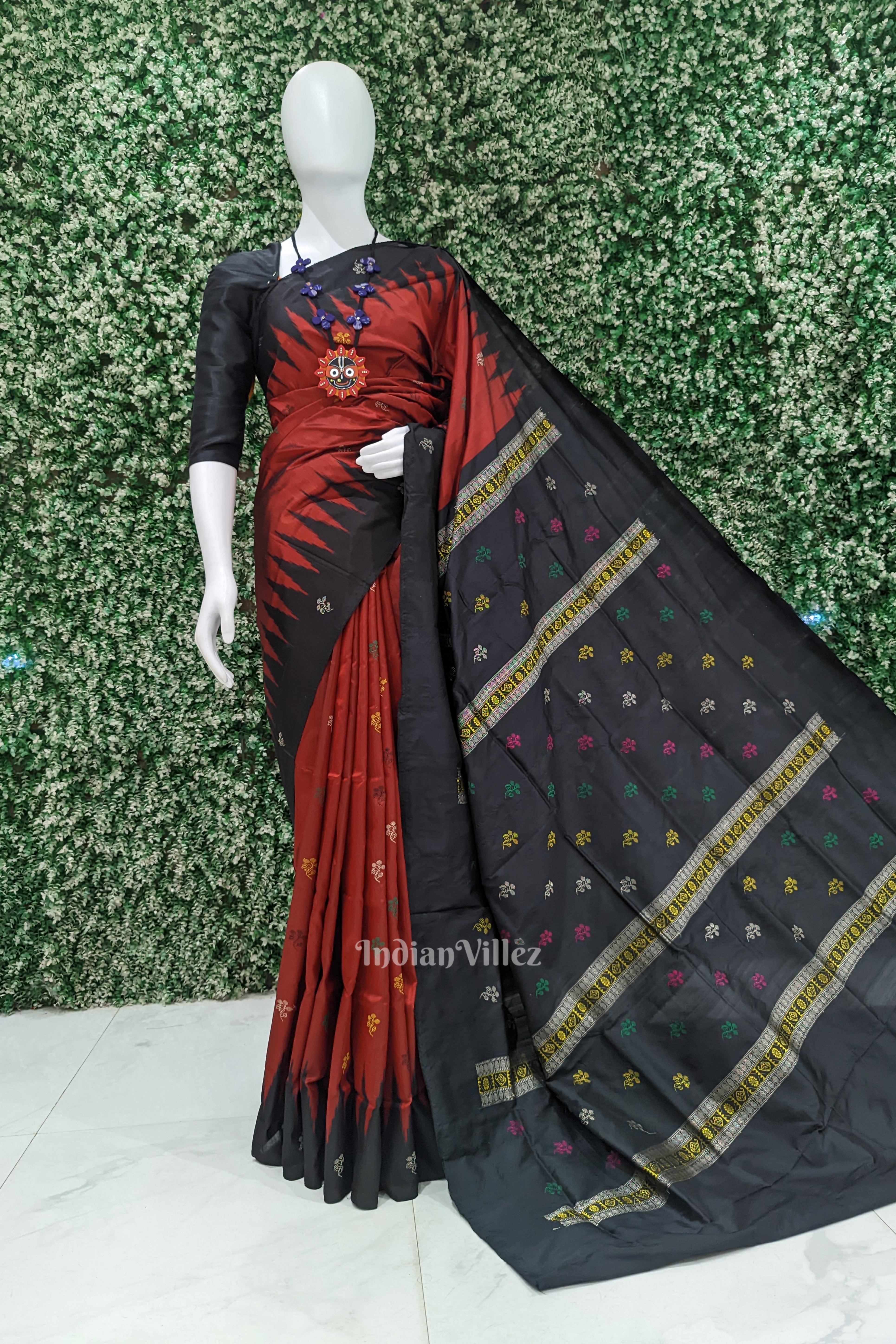 IndianVillèz Black Red Floral Design Bomkai Silk Saree