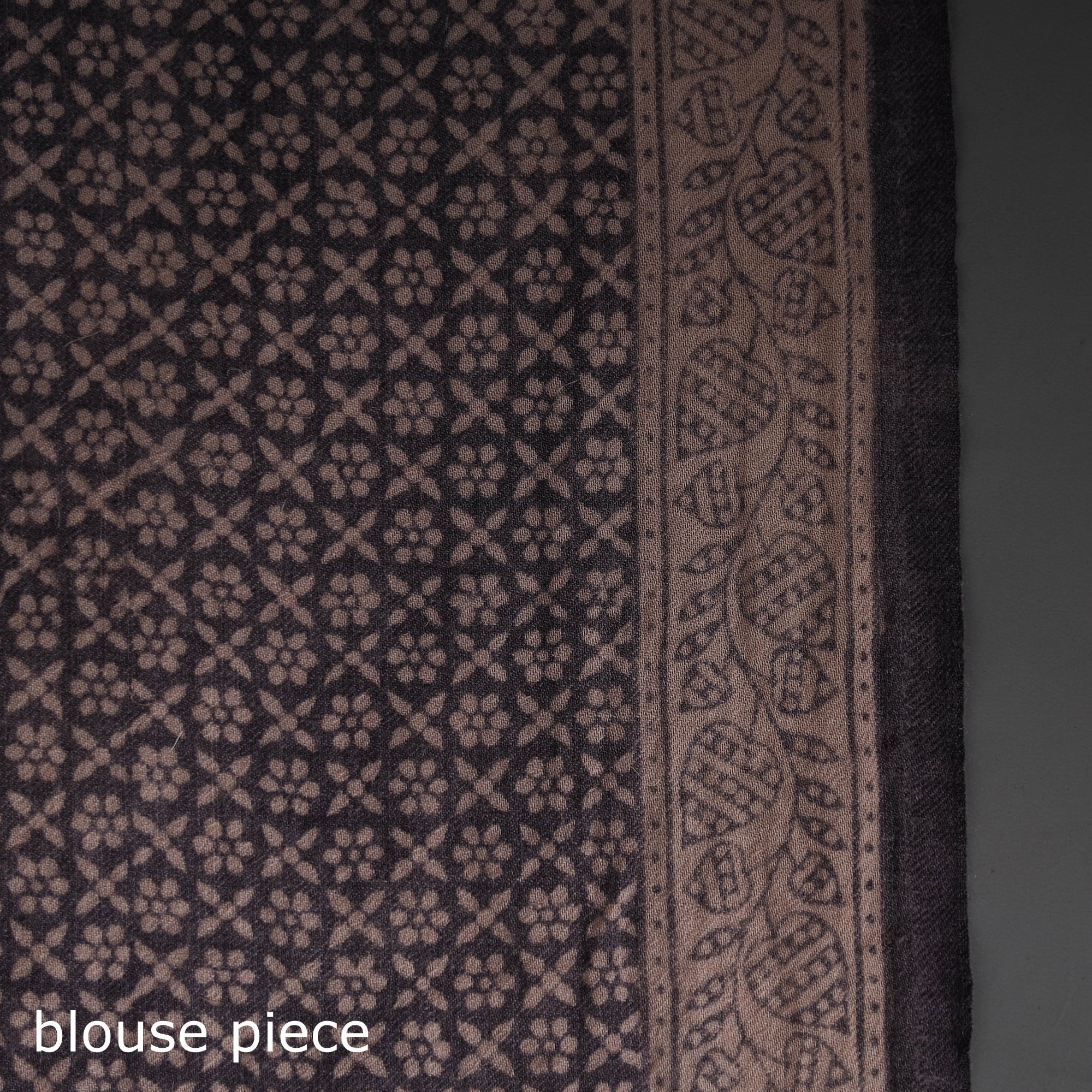 BAGH PRINTS BY UMAR FARUK KHATRI Beige - Handwoven Merino Wool Bagh Block Print Saree 02 - view 7