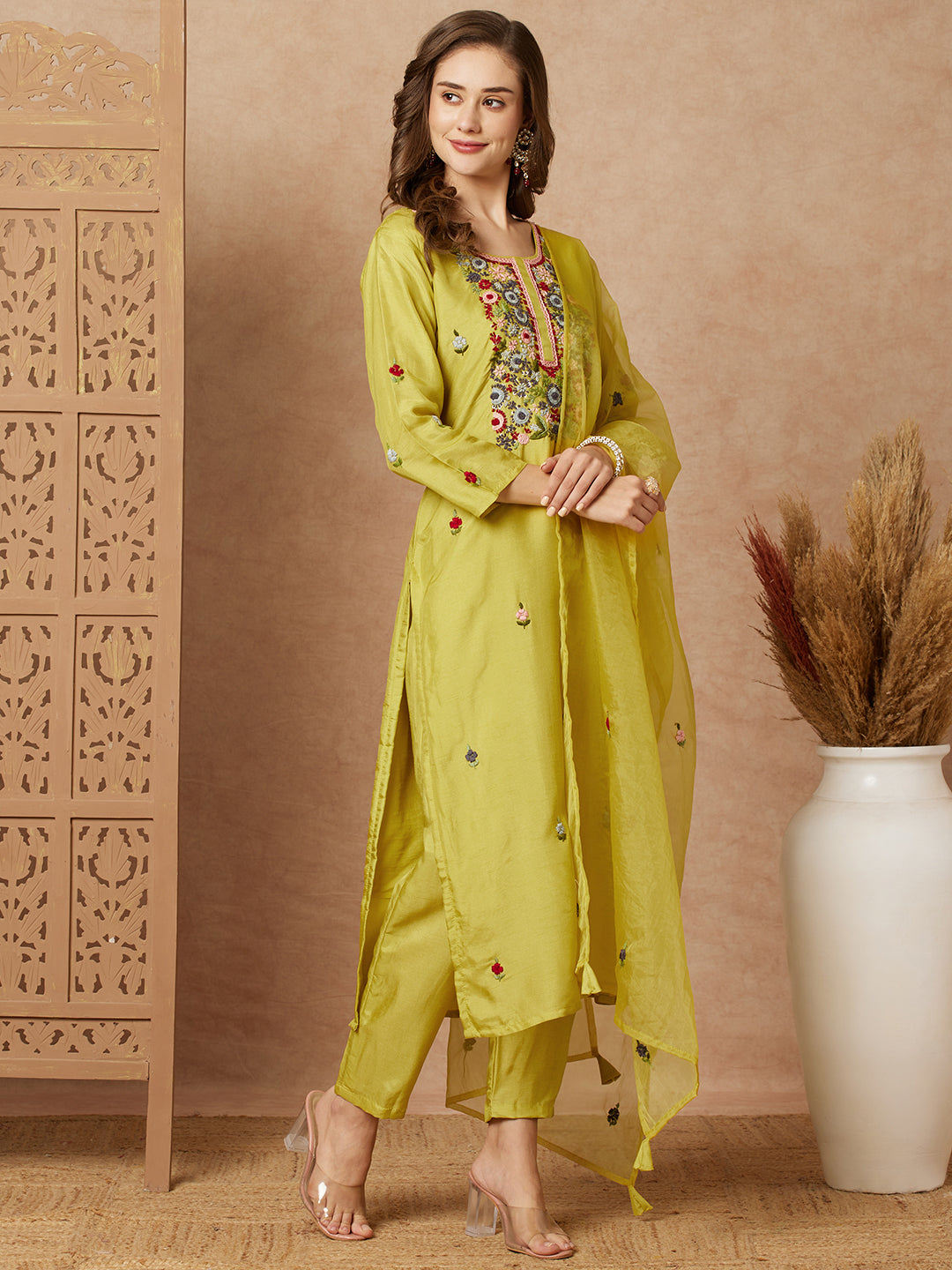 Fashor Floral Hand Embroidered Straight Fit Kurta with Pant & Dupatta - Lime Green - view 5