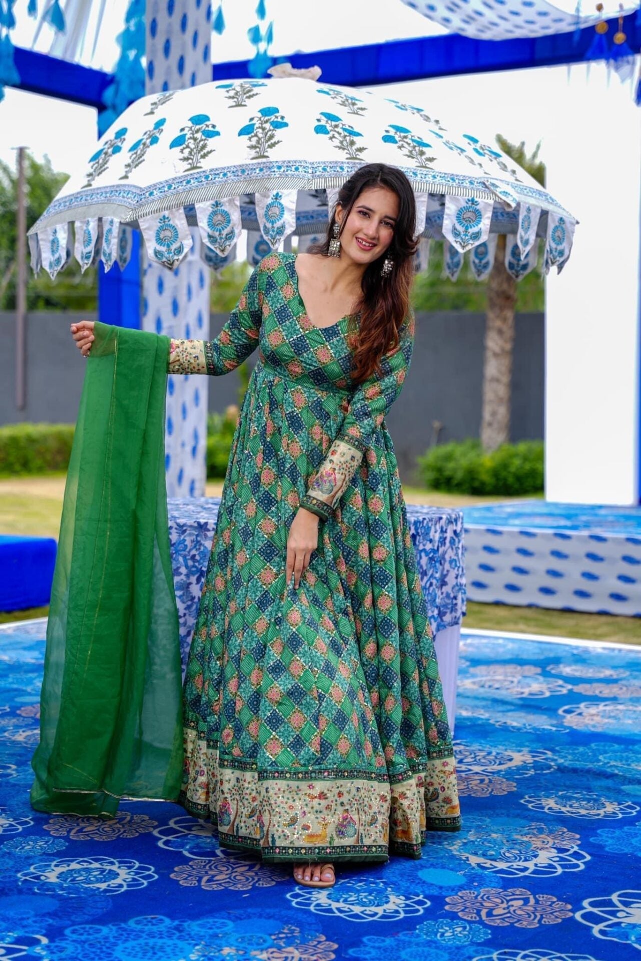 Idaho-o Clora green embroidered heavy maxi set - view 2