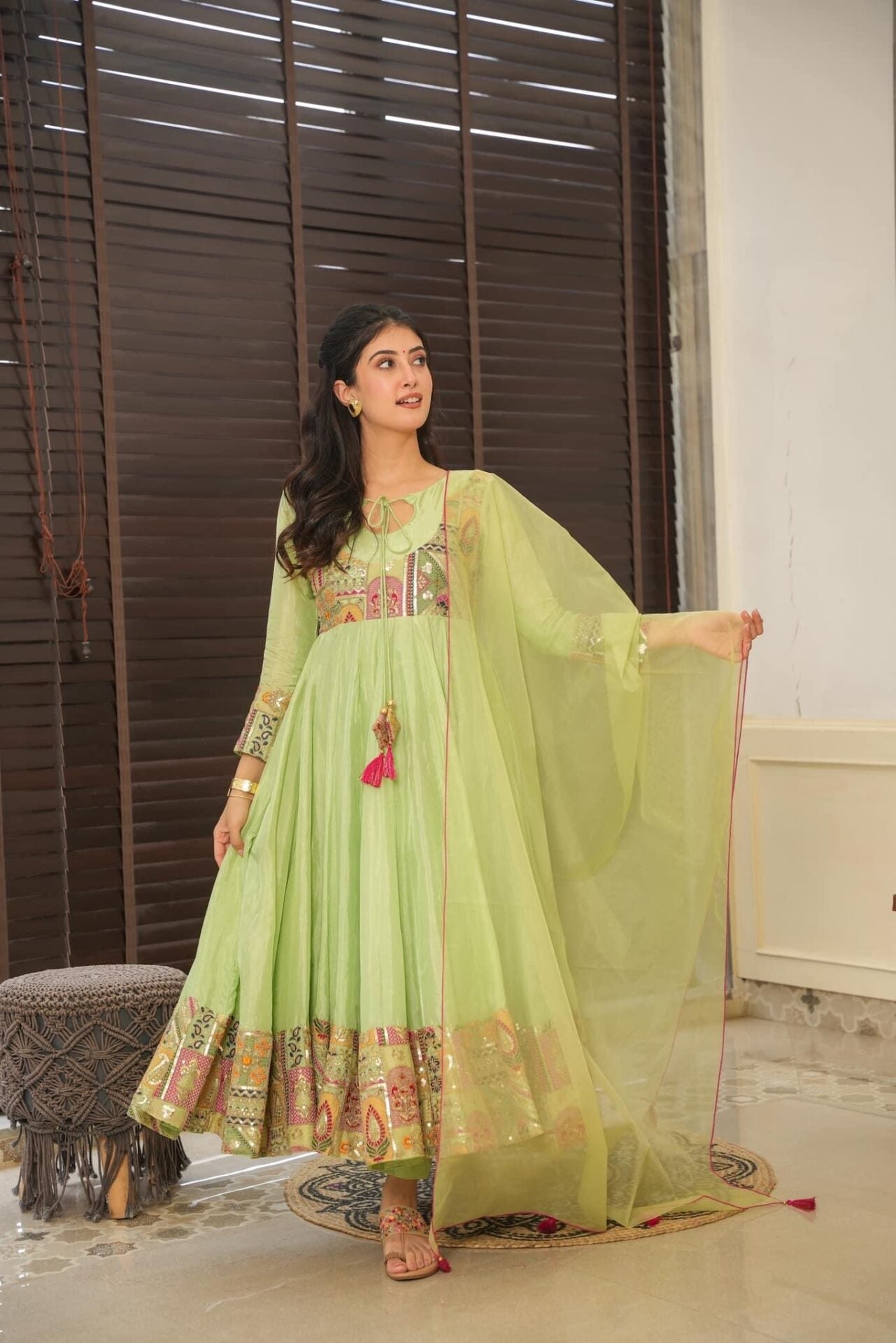 Idaho-o Nivedita silk suit set