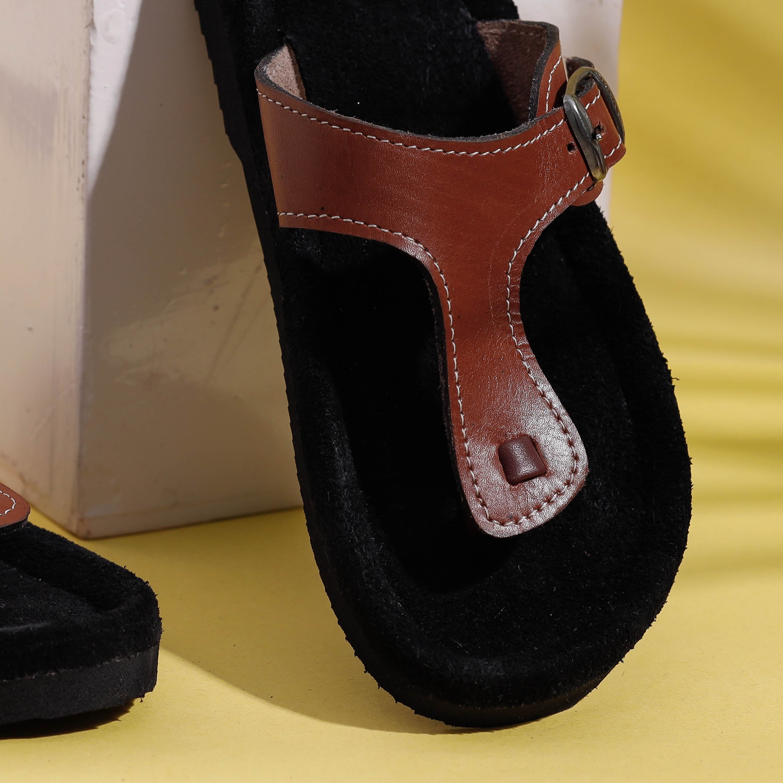 AASAI HANDICRAFT FOOTWEAR AUROVILLE Black & Brown Handcrafted Women's Leather Slippers with Suede - view 2
