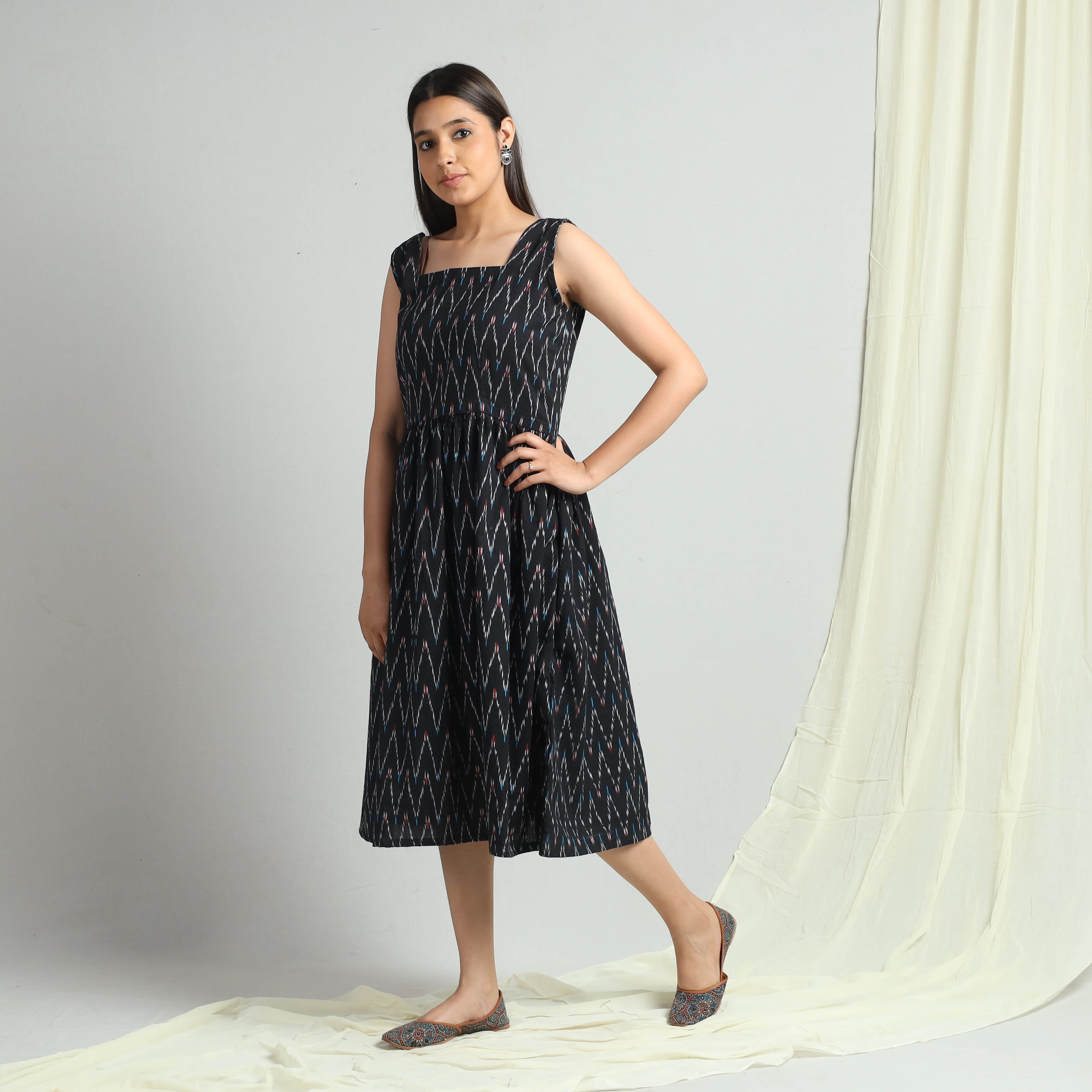 ITOKRI CASUALS Black - Pochampally Ikat Weave Cotton Dress - view 2