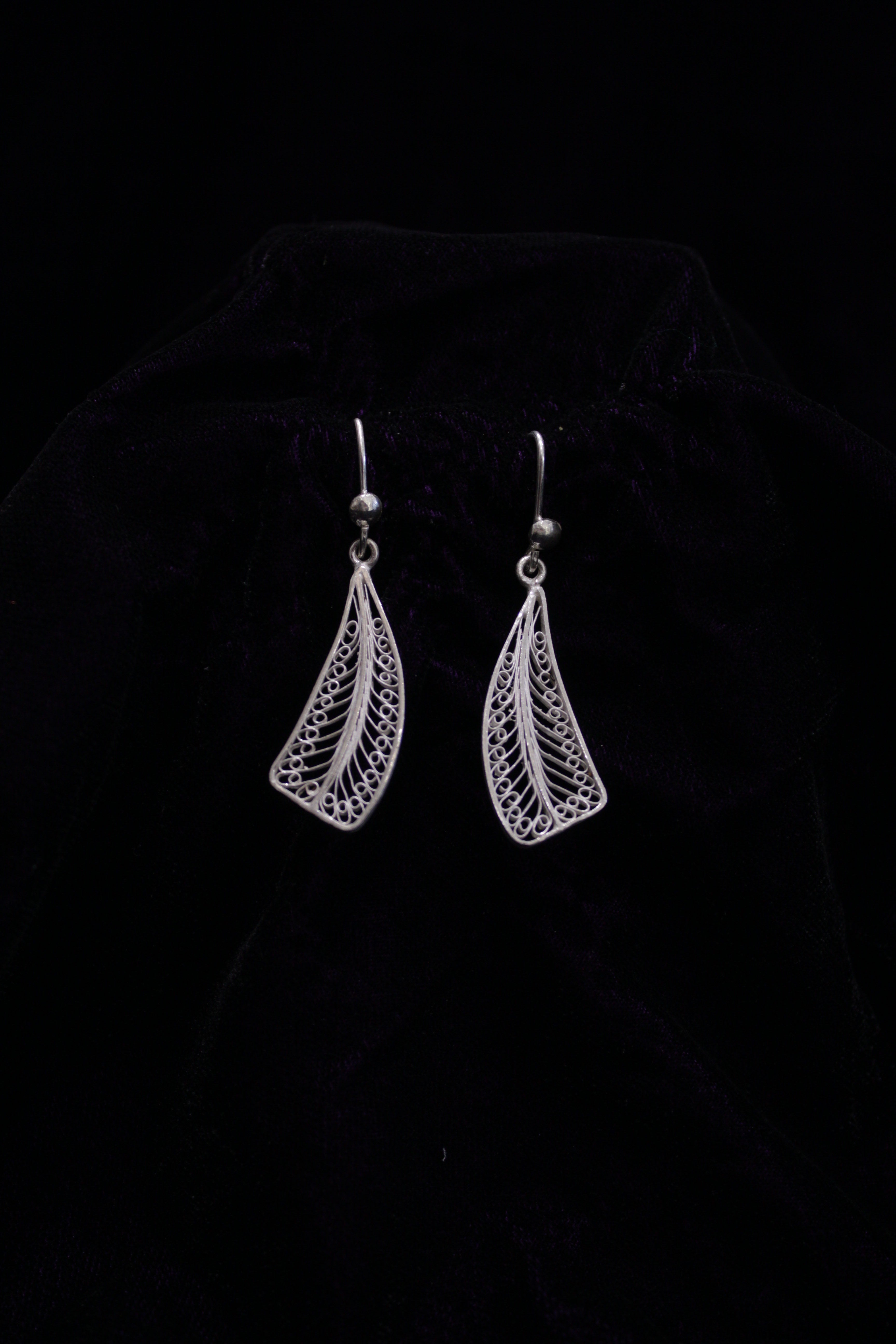 Indianvillez Designed Silver Filigree Earrings - view 2