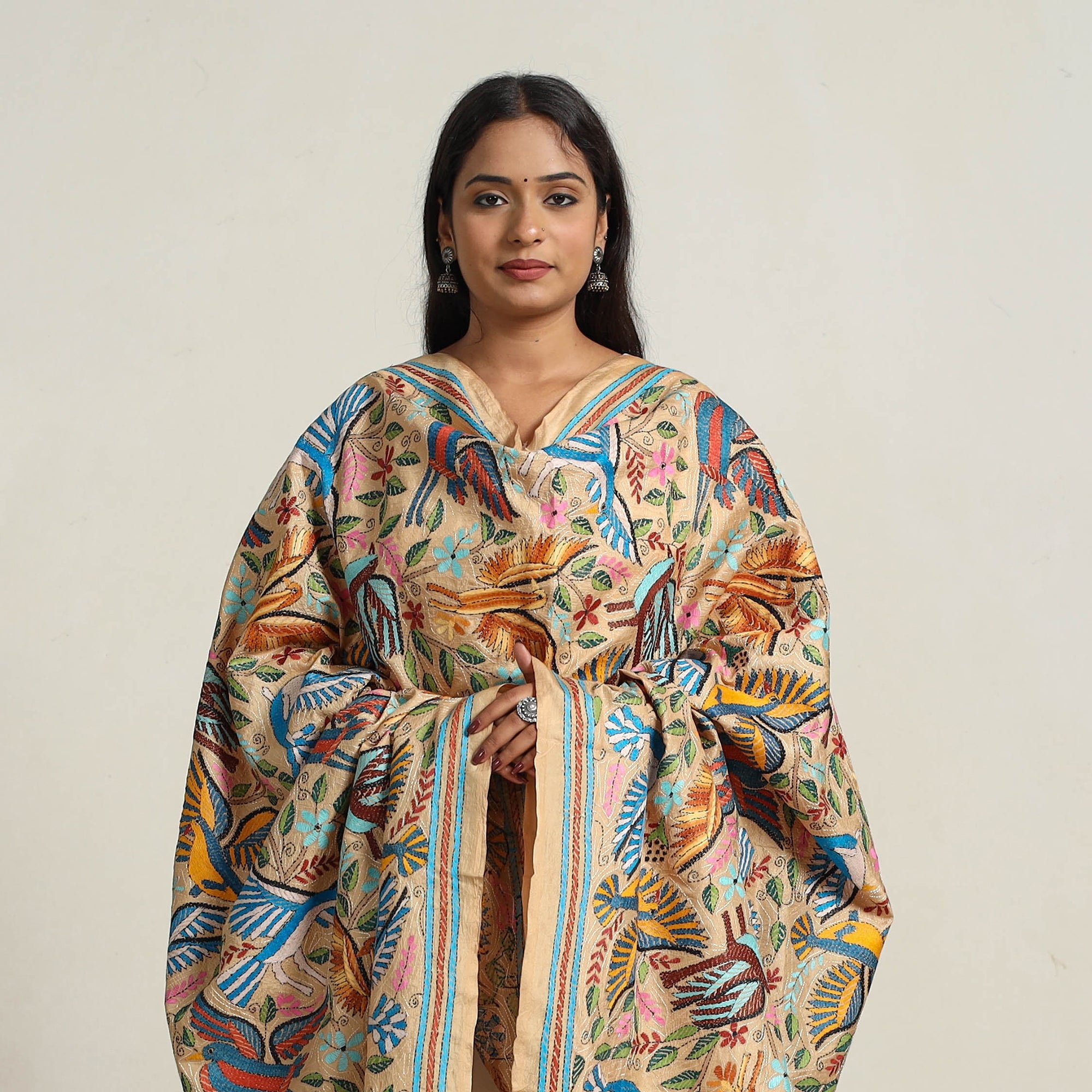 KHUSHBASH - HAPPY LOOM OF EAST Beige - Bengal Handloom Silk Kantha Embroidery Dupatta 09 - view 3