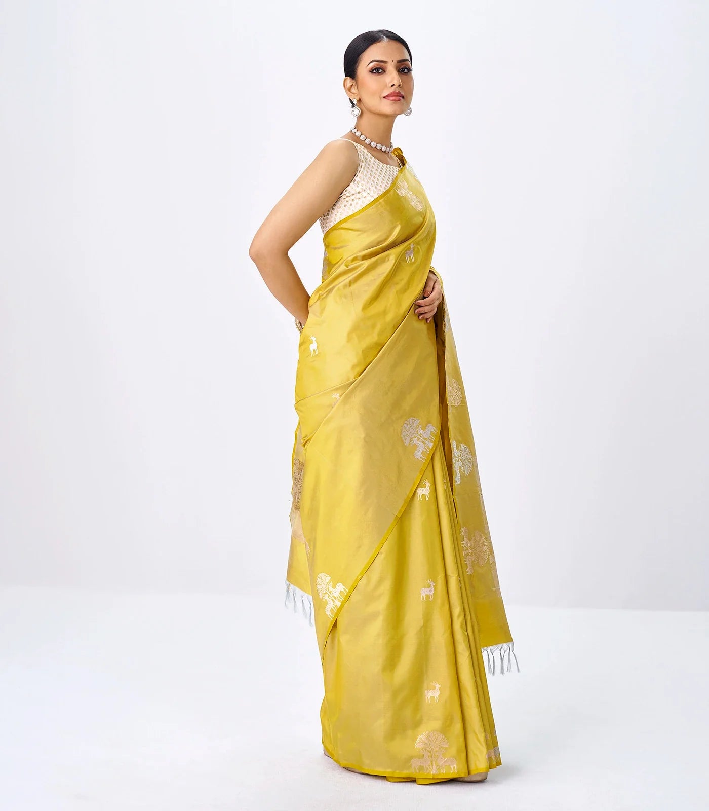RmKV Gold Handloom Banarasi Silk Saree With Deer Buttas - view 4