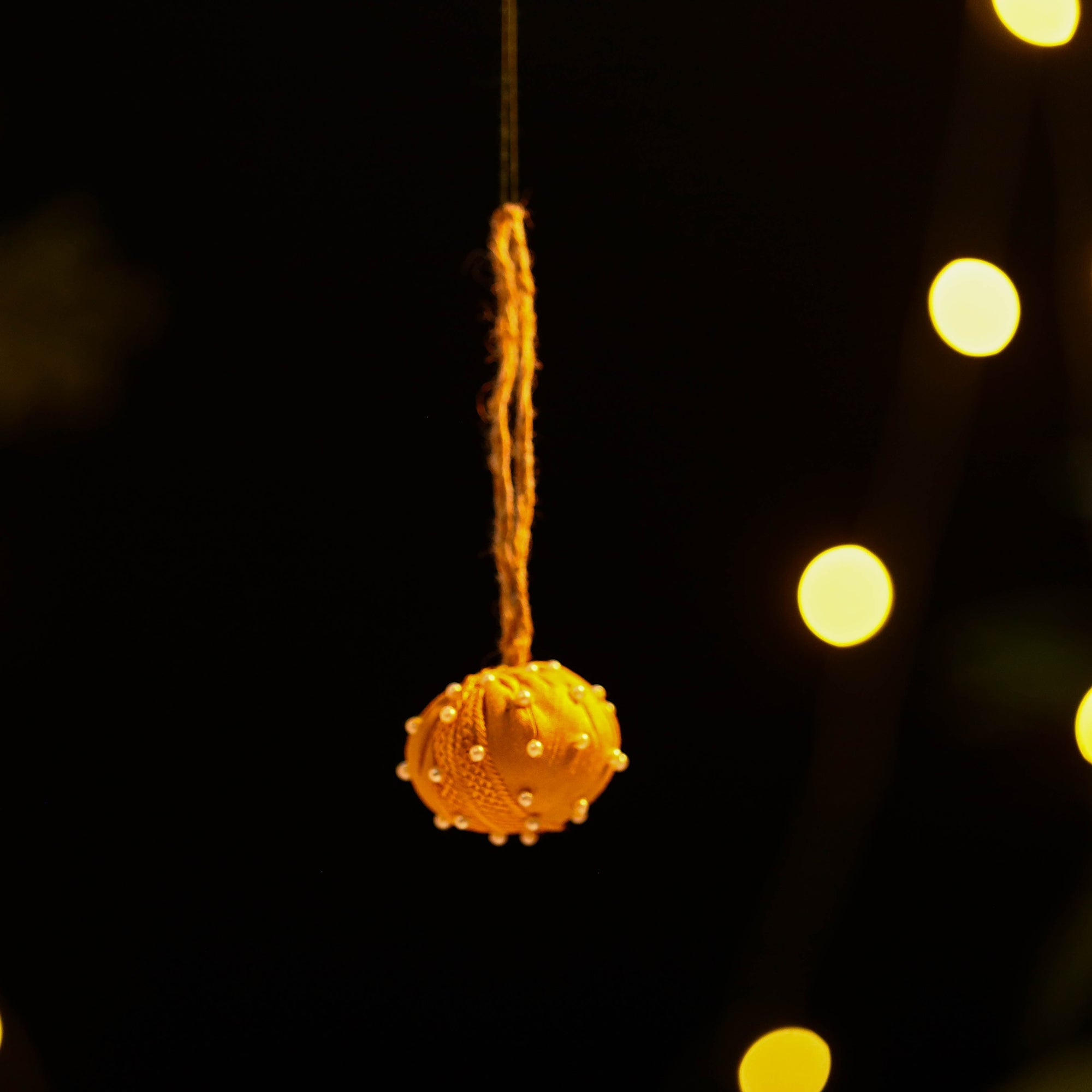 JAN SANDESH Ball - Upcycled Beadwork X-Mas Decor Hanging 12
