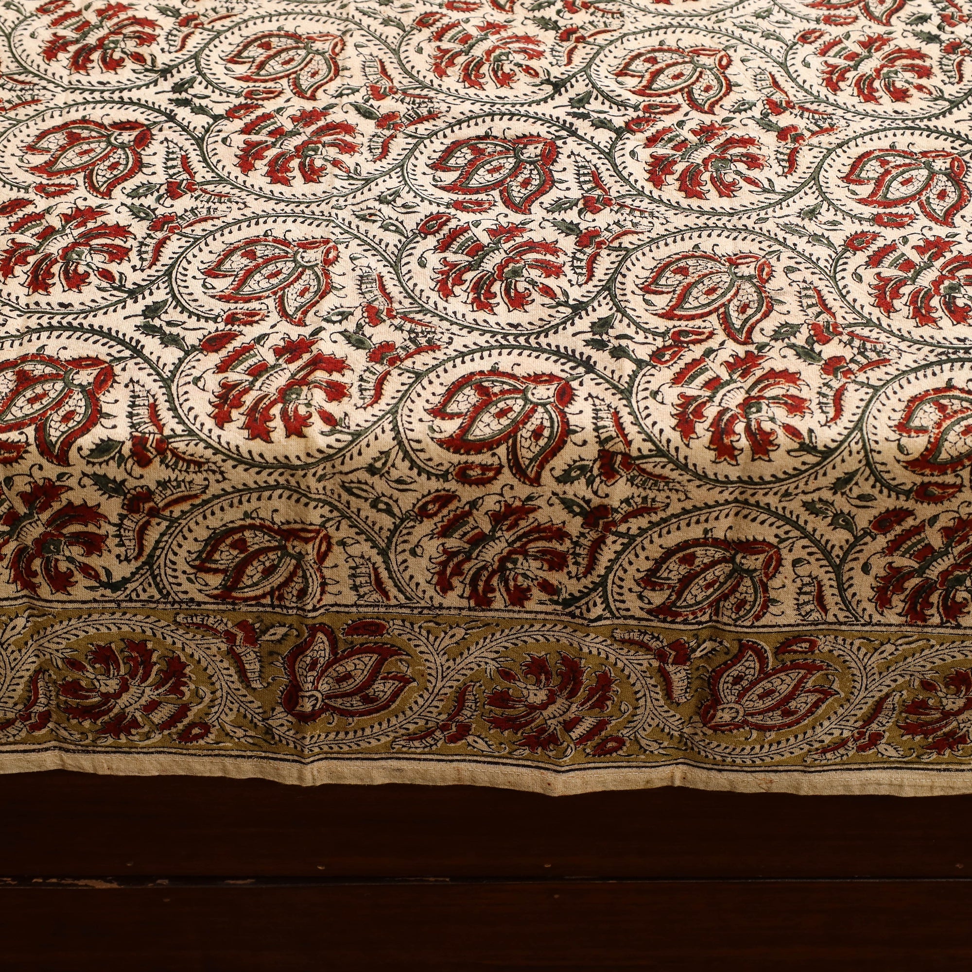 PITCHUKA SRINIVAS KALAMKARI PEDANA Beige - Block Print Cotton Pedana Kalamkari Bed Sheet 01 - view 2