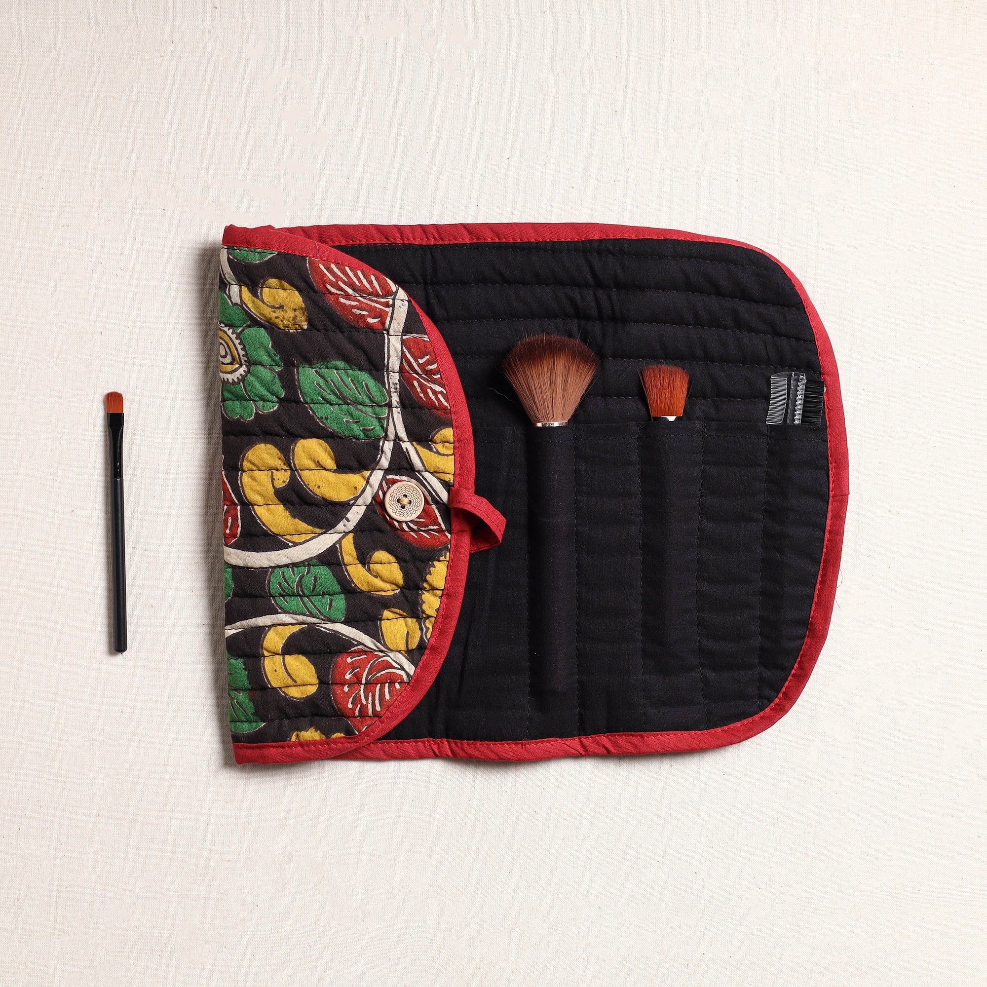 NOORI BAZAR Black - Kalamkari Fabric Multipurpose Segmented Make-up Brush Wrap Pouch/Case
