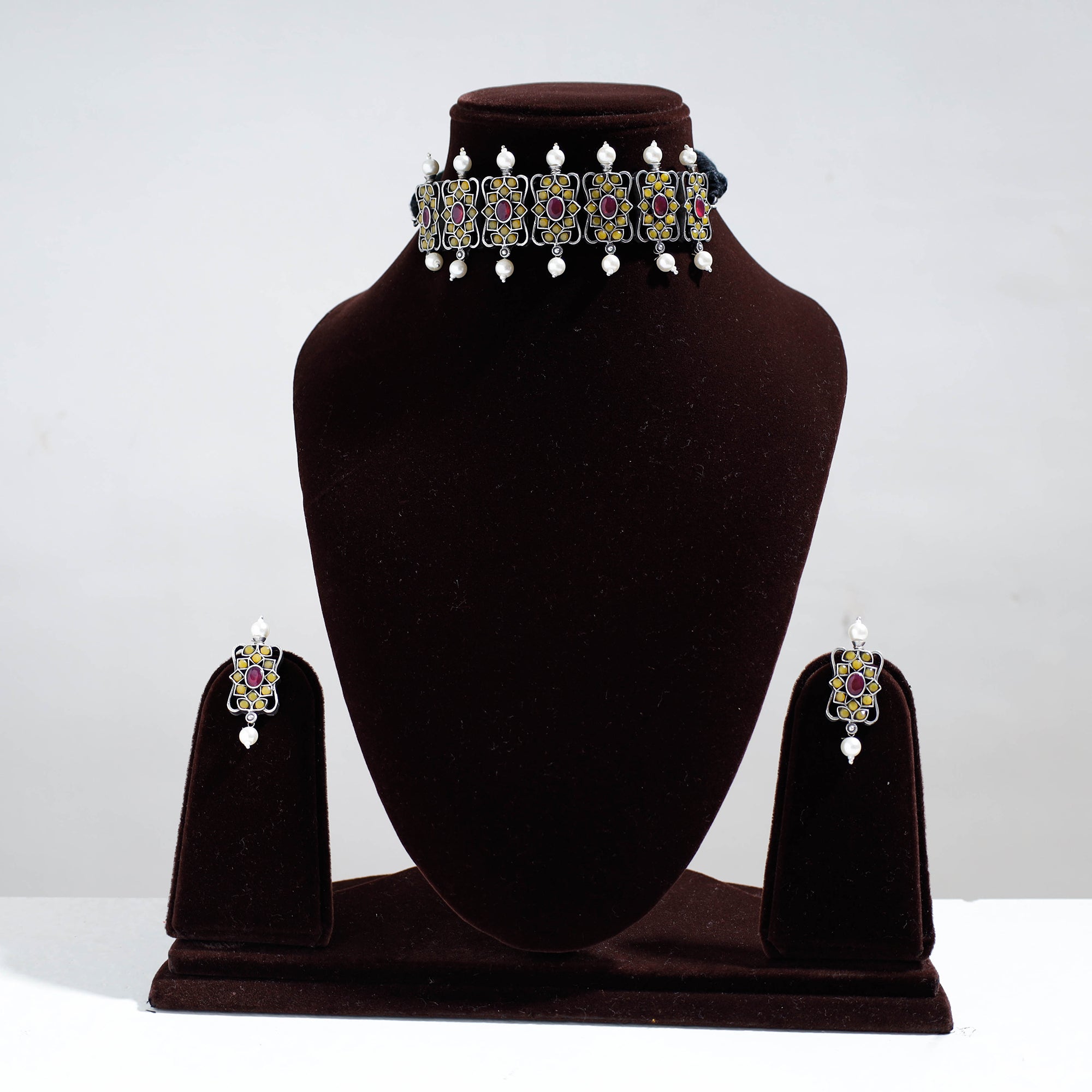 WHITE RIVER STORIES Antique Silver Finish Oxidised Brass Base Stone Work Choker Necklace Set