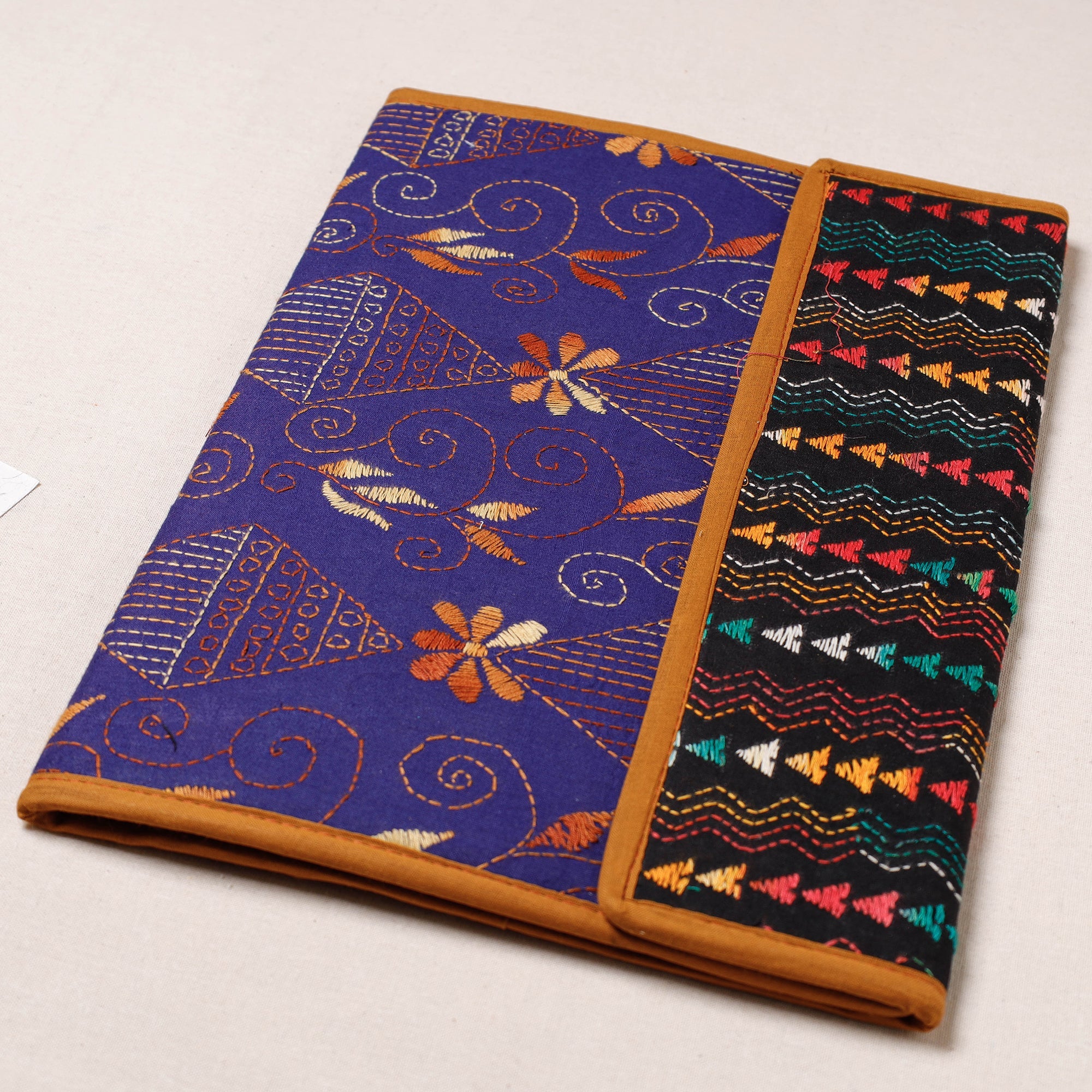 ASALKAAR Bengal Kantha Work Handcrafted File Folder - view 2