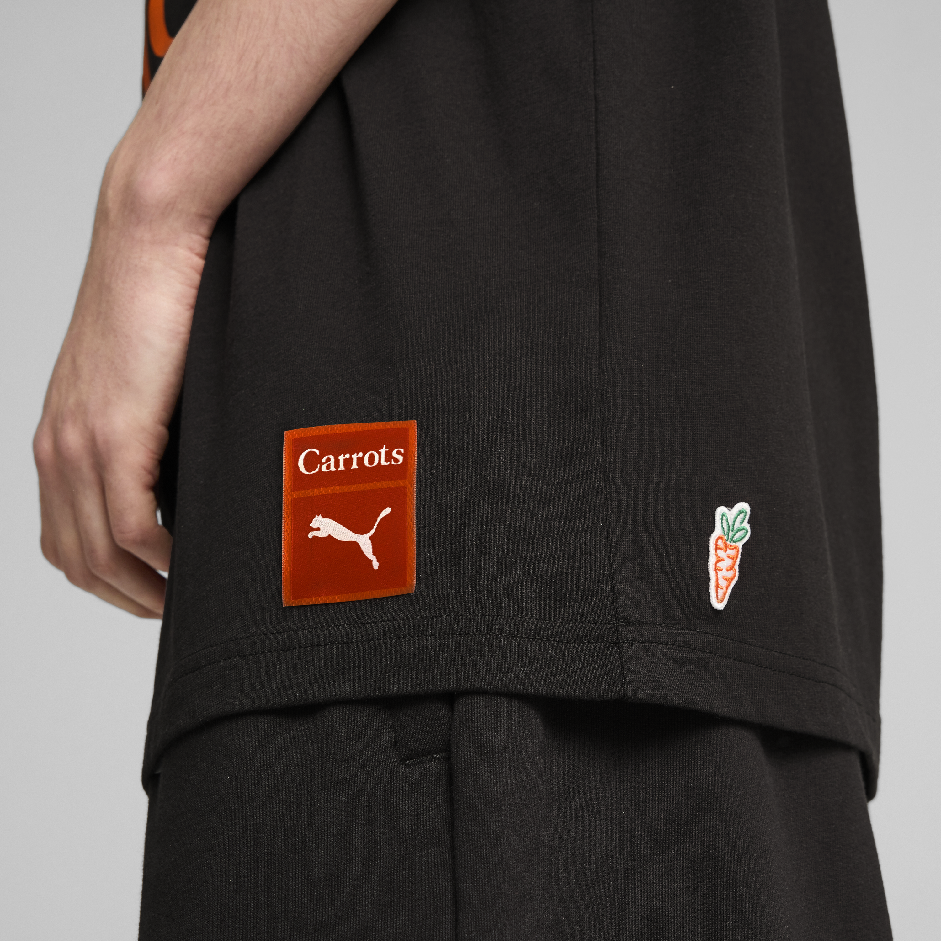 PUMA | x CARROTS RELAXED FIT GRAPHIC TEE { BLACK - view 5