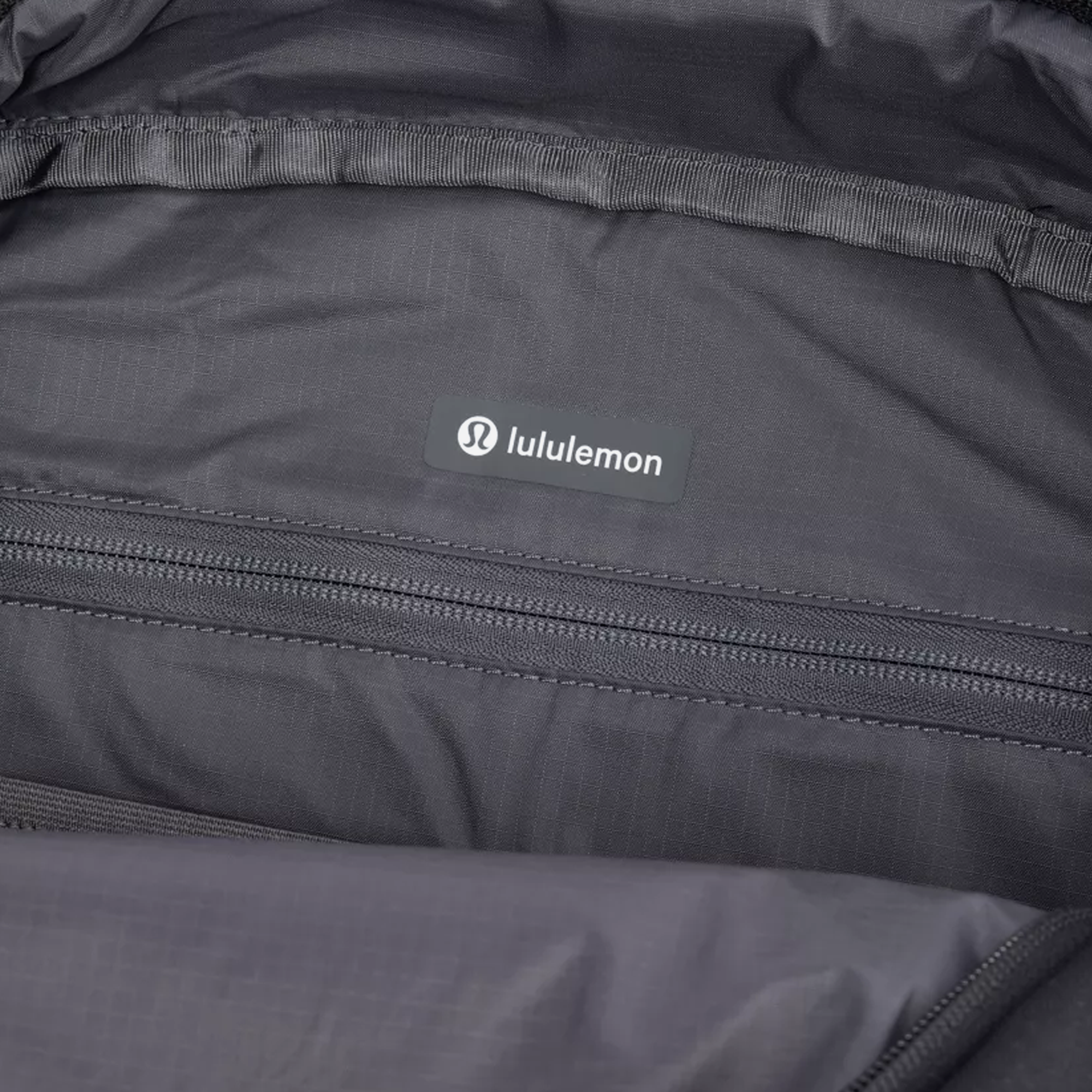 LULULEMON Double-Zip Woven Backpack 22L – Black/Traverse Grey - view 2