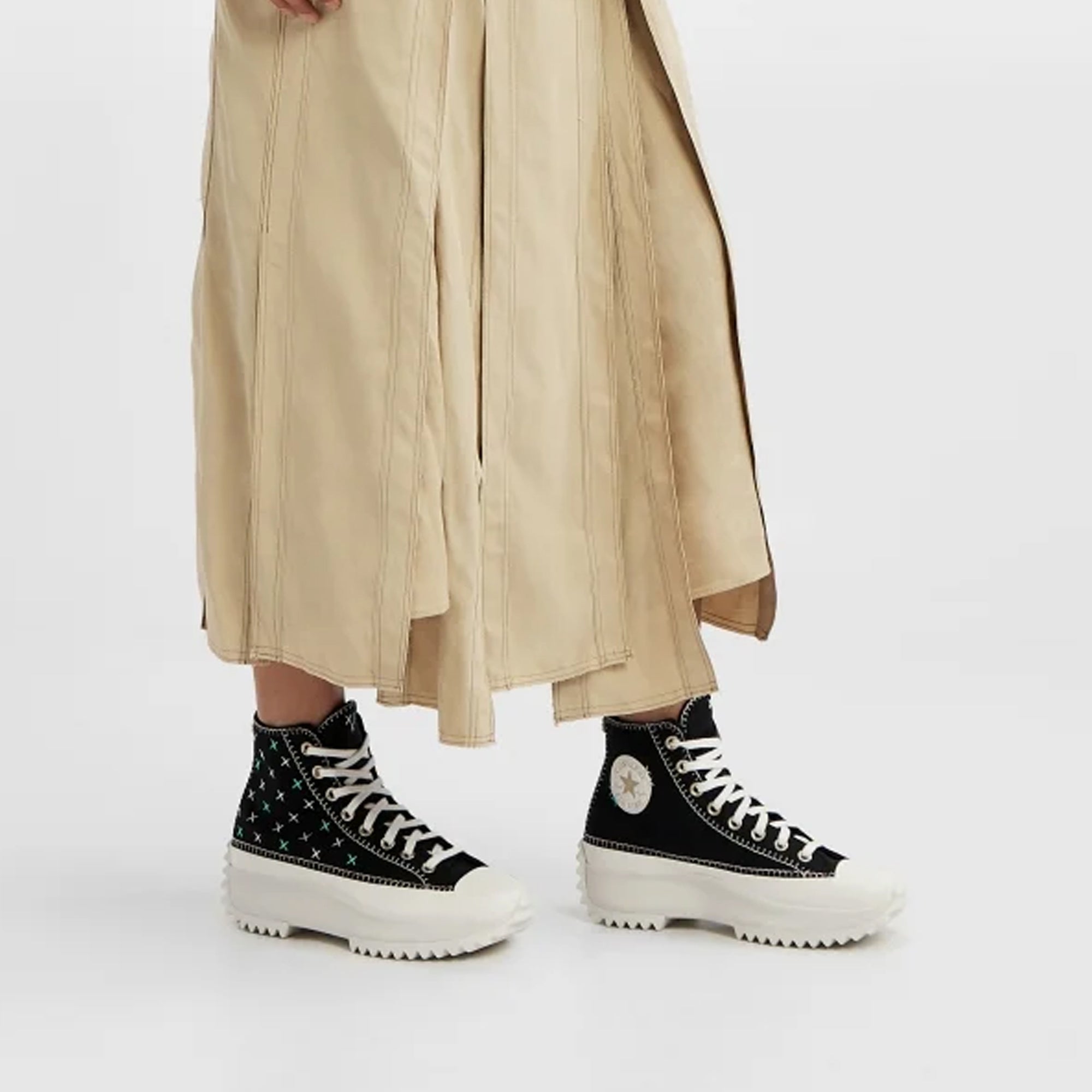 Converse | RUN STAR HIKE PLATFORM CRAFTED STITCHING { BLACK - view 2