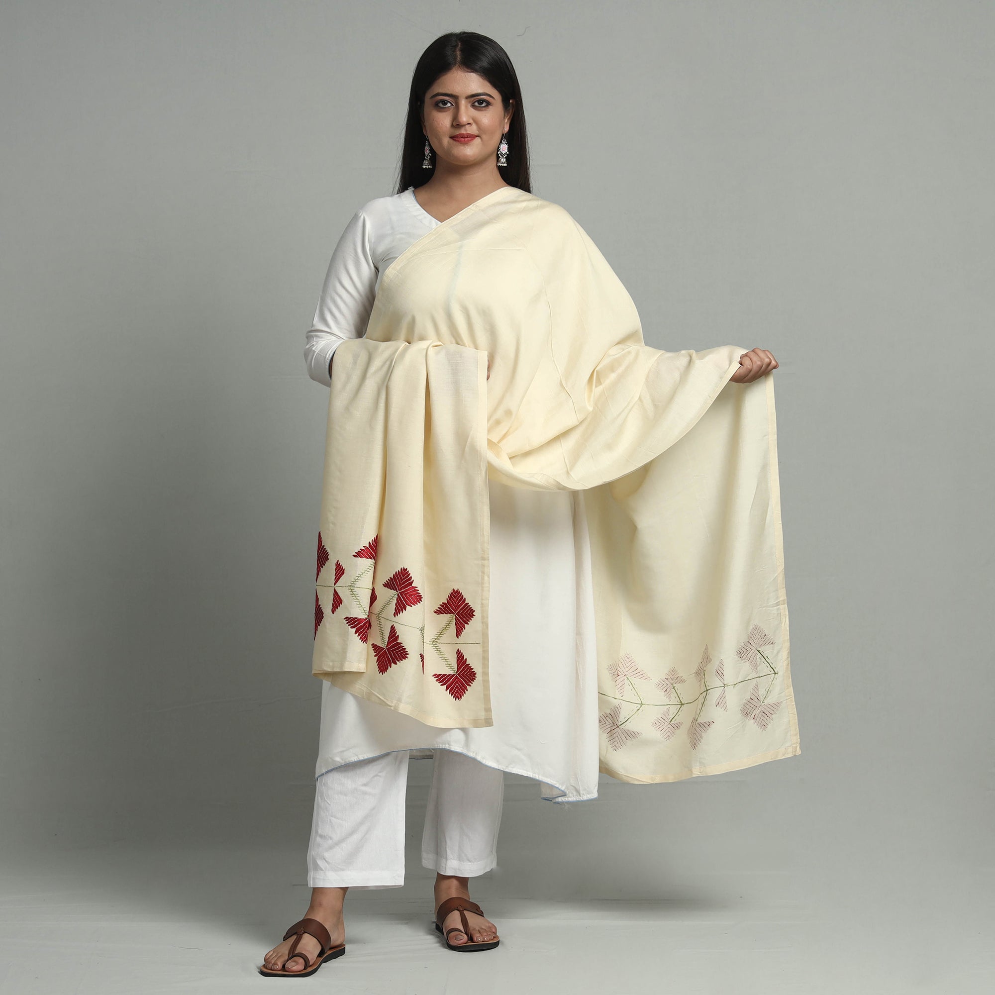 NABHA PHULKARI Beige - Phulkari Hand Embroidery Silk Handloom Dupatta - view 2