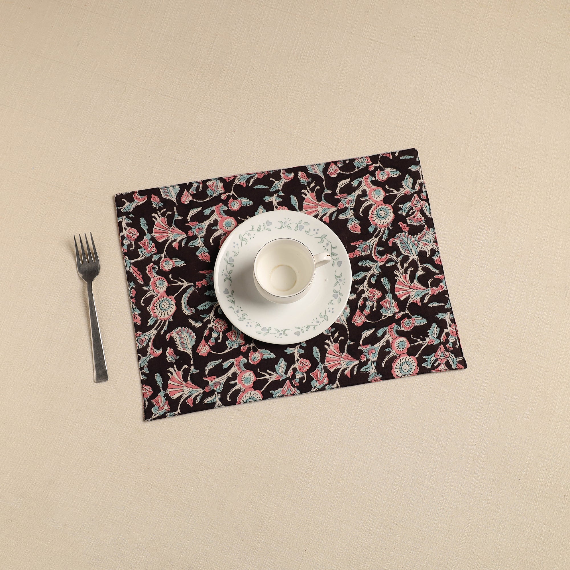 NOORI BAZAR Black - Floral Print Cotton Reversible Table Mat 28