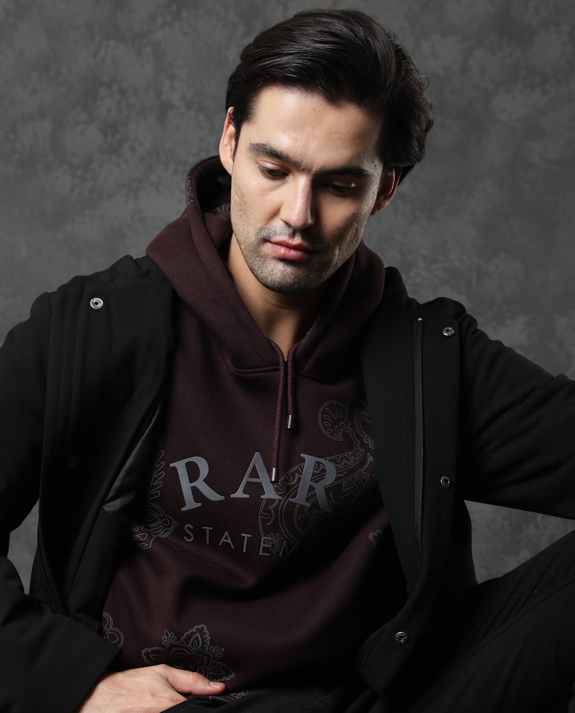 Rare Rabbit Men'S Helio Maroon Sweatshirt Cotton Polyester Fabric Hooded Neck Full Sleeves Drawstring Slim Fit - view 4