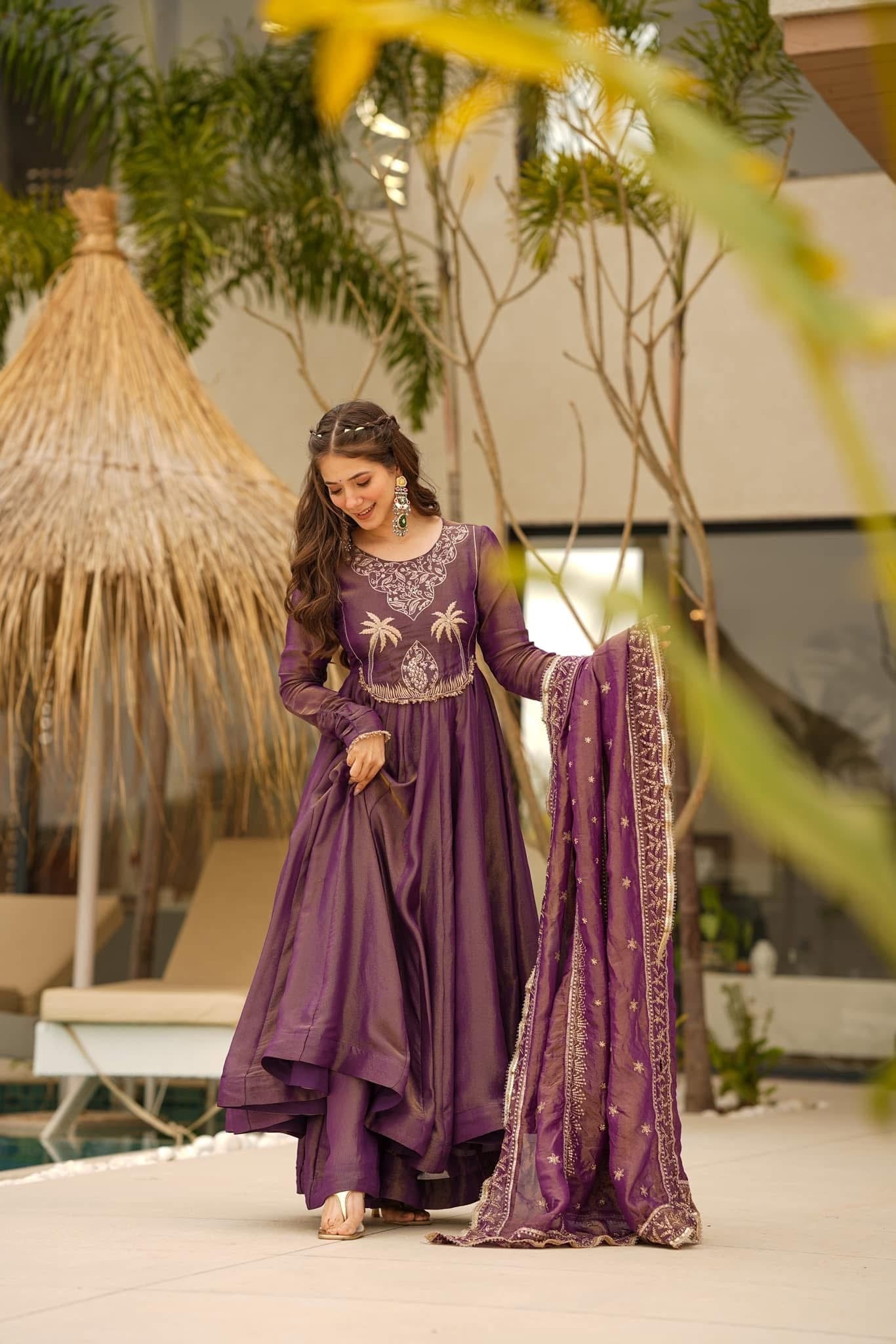 Idaho-o Ishani cosmos suit set