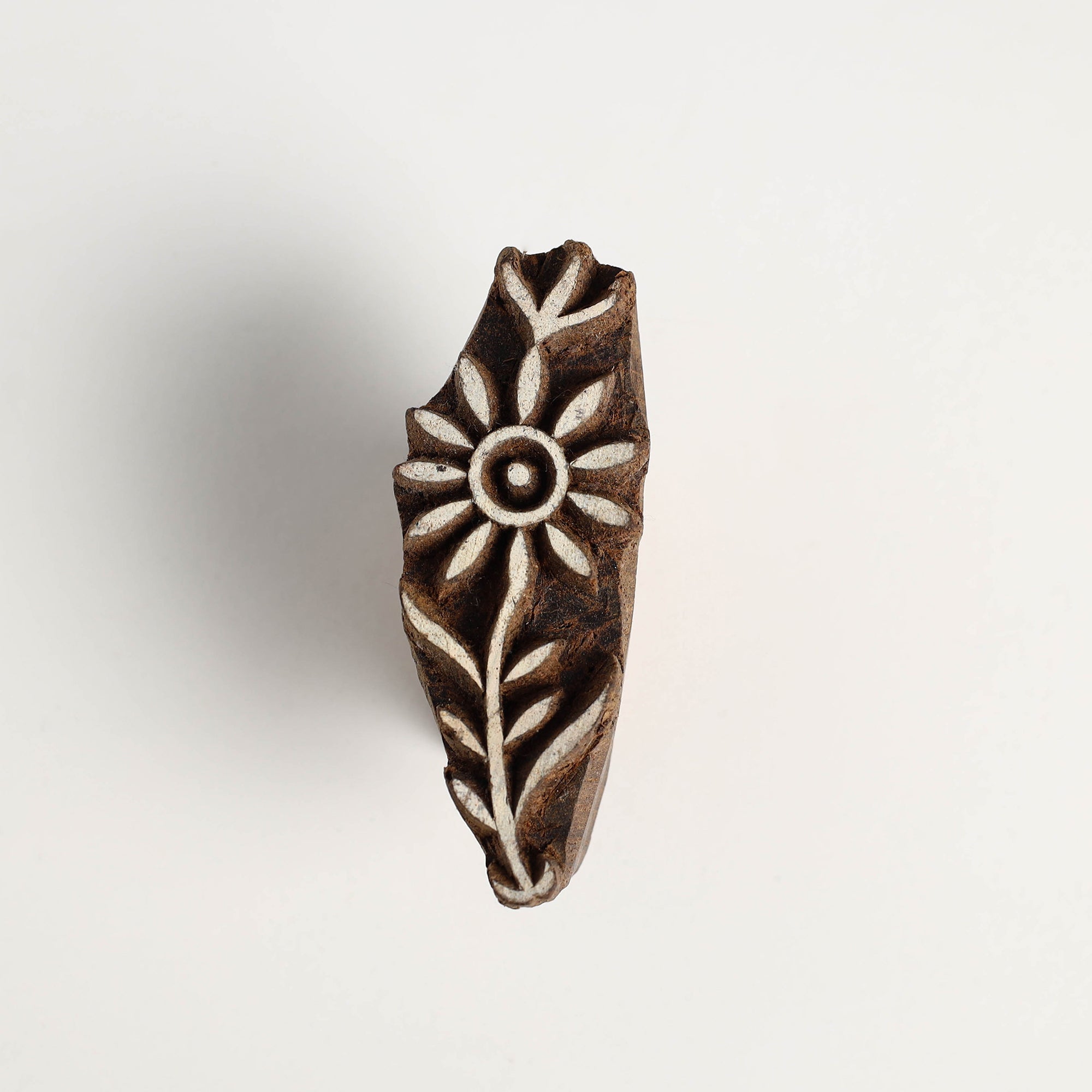 ITOKRI CRAFTS INITIATIVE Hand-carved Teak Wood Block by Gangadhar (Medium) 40 - view 2