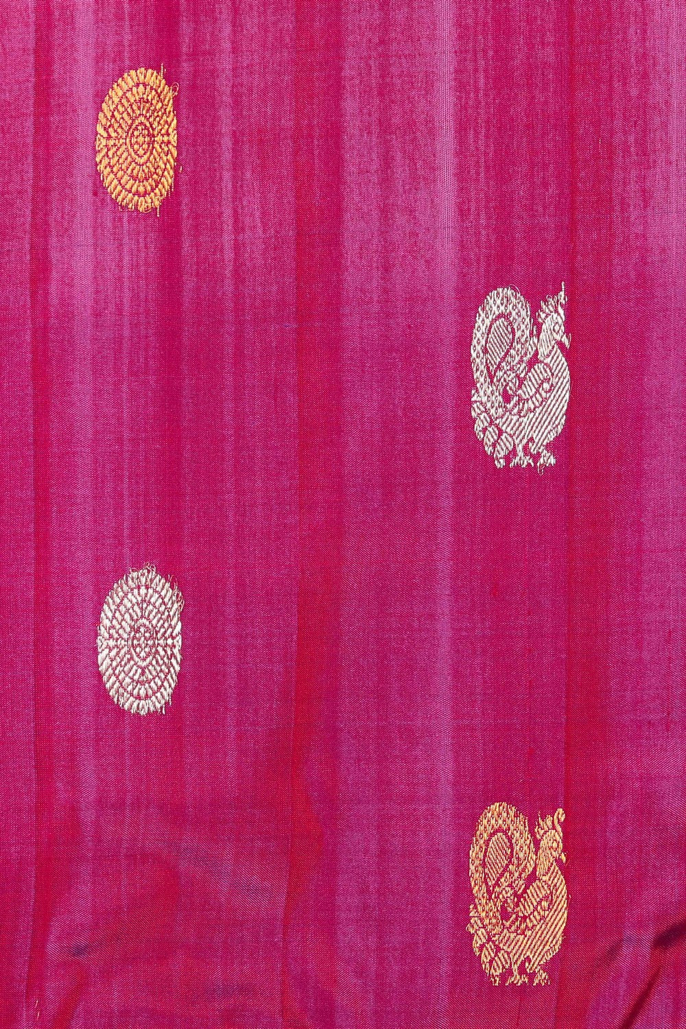 Kalanjali Gadwal Silk Violet Saree – Women's - view 2