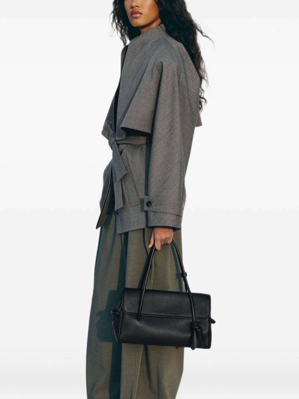 Jacquemus Le Grand Bambino Shoulder Bag - view 2