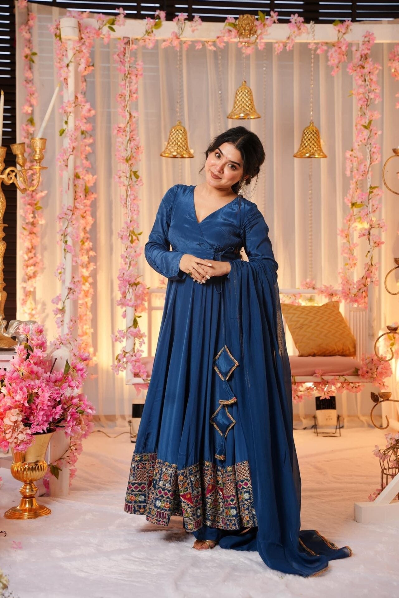 Idaho-o Embellished blue suit set