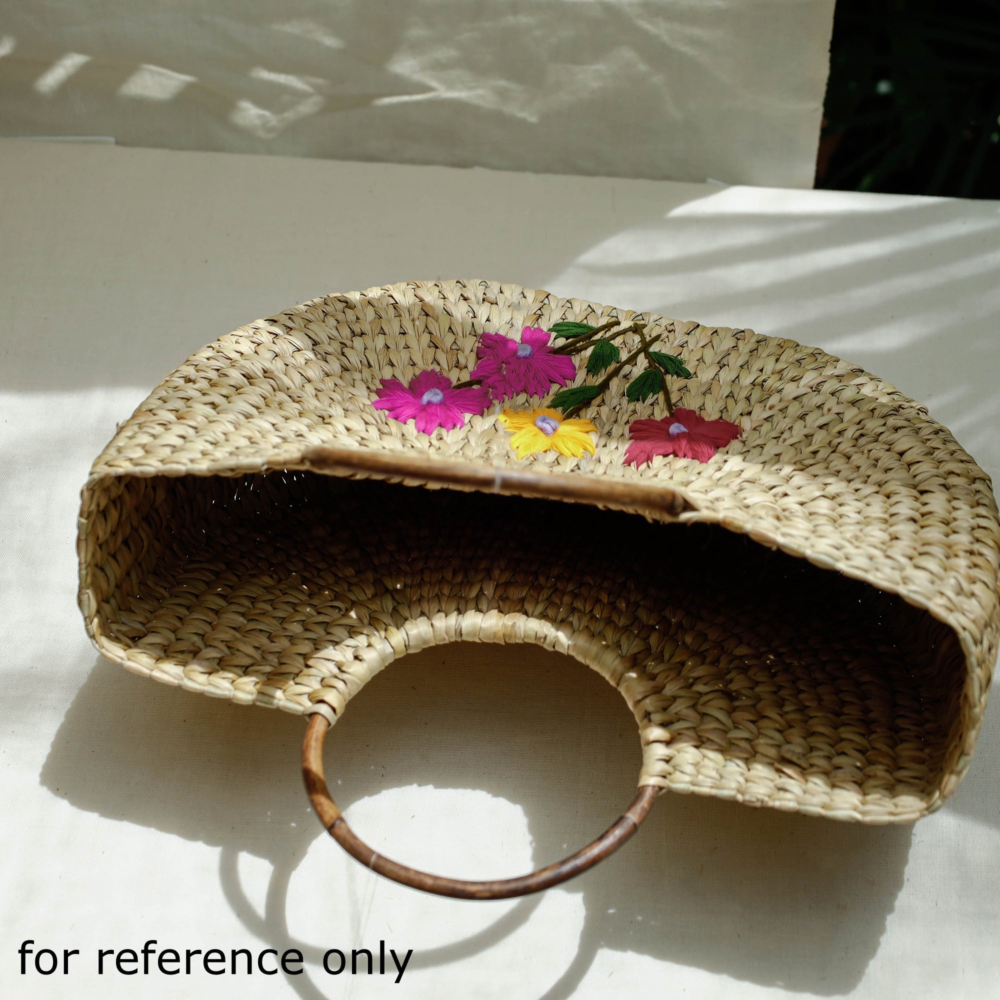 ITOKRI CRAFTS INITIATIVE Beige - Handcrafted Natural Water Reed Embroidered Hand Bag - view 4