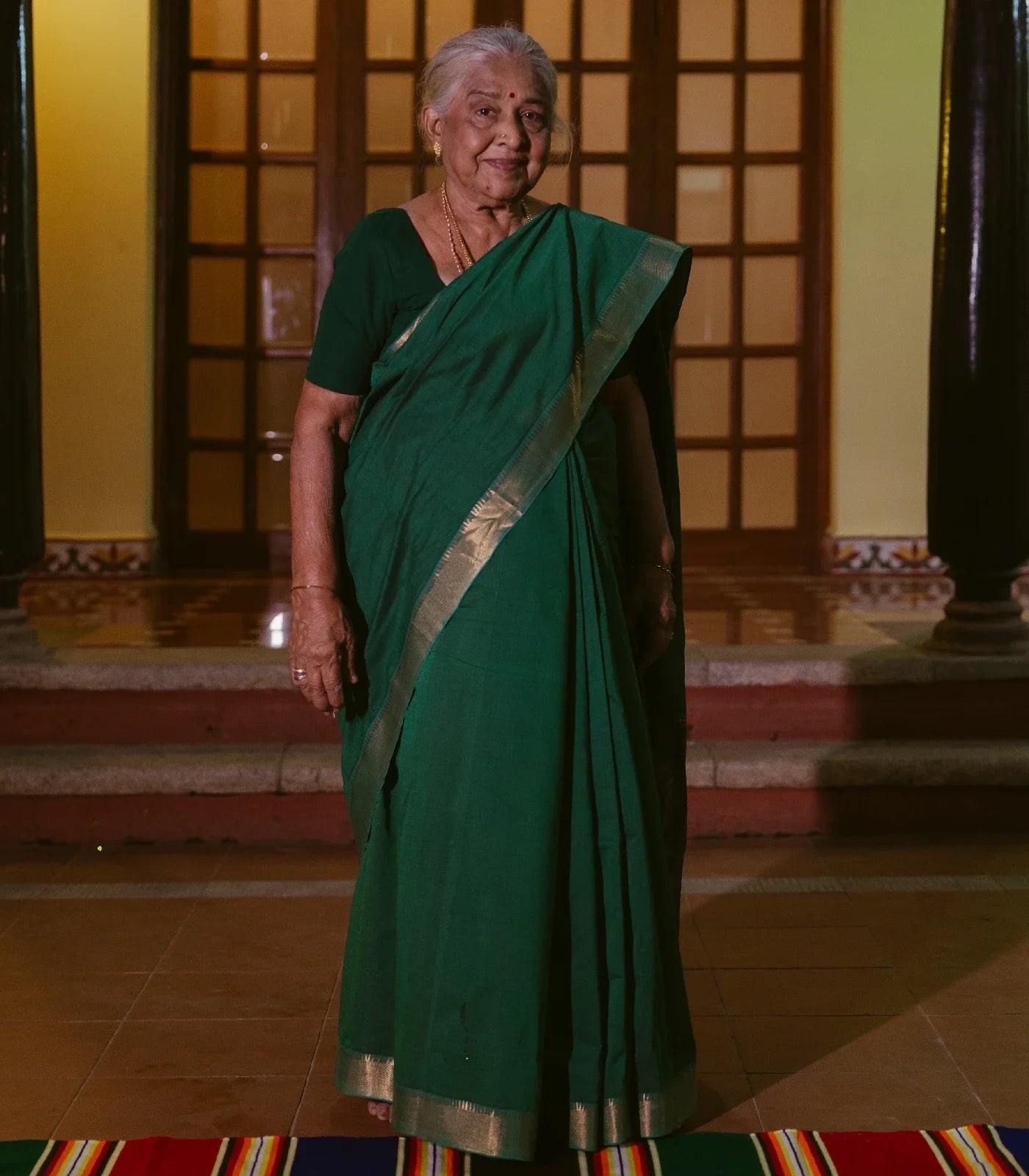 RmKV Dark Green Handloom Mangalagiri Cotton Saree With Zari Border - view 2