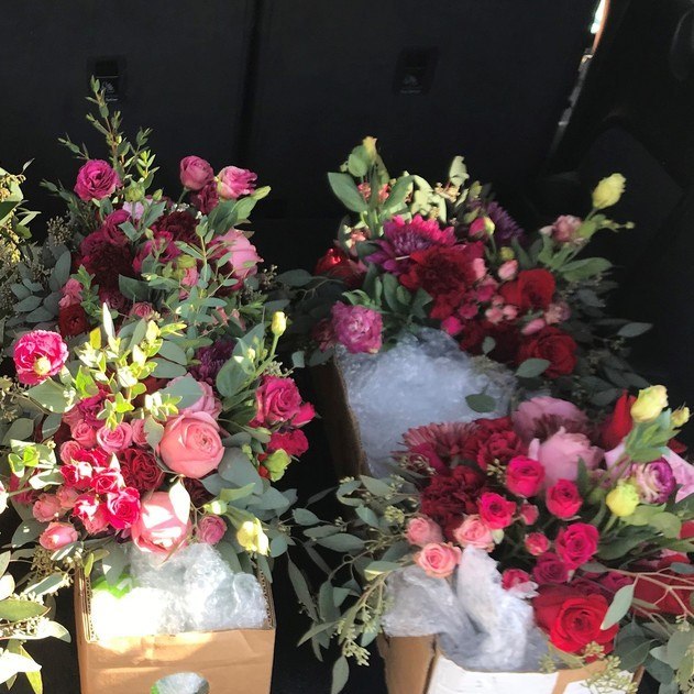 fiftyflowers.com Intimate Rose Micro-Wedding - view 2