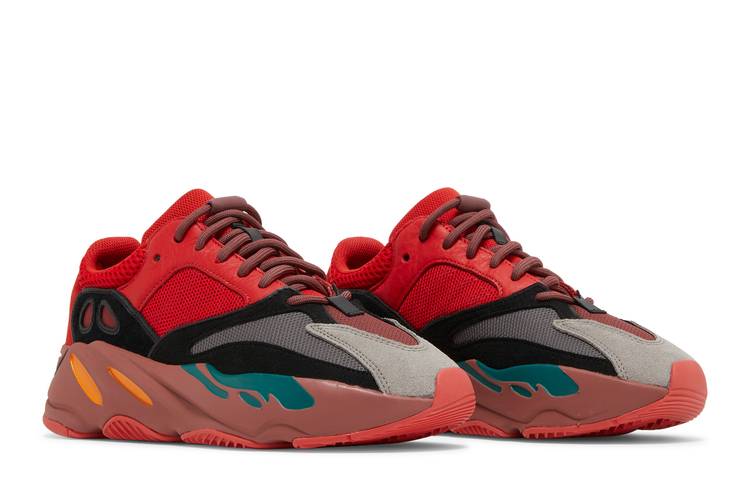 Sneaker Cafe Mumbai Yeezy Boost 700 Hires Red - view 2