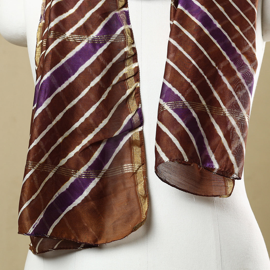 LEHARIYA BY BADSHAH MIYAN Brown - Leheriya Tie-Dye Chanderi Silk Handloom Stole with Zari Border 44 - view 3