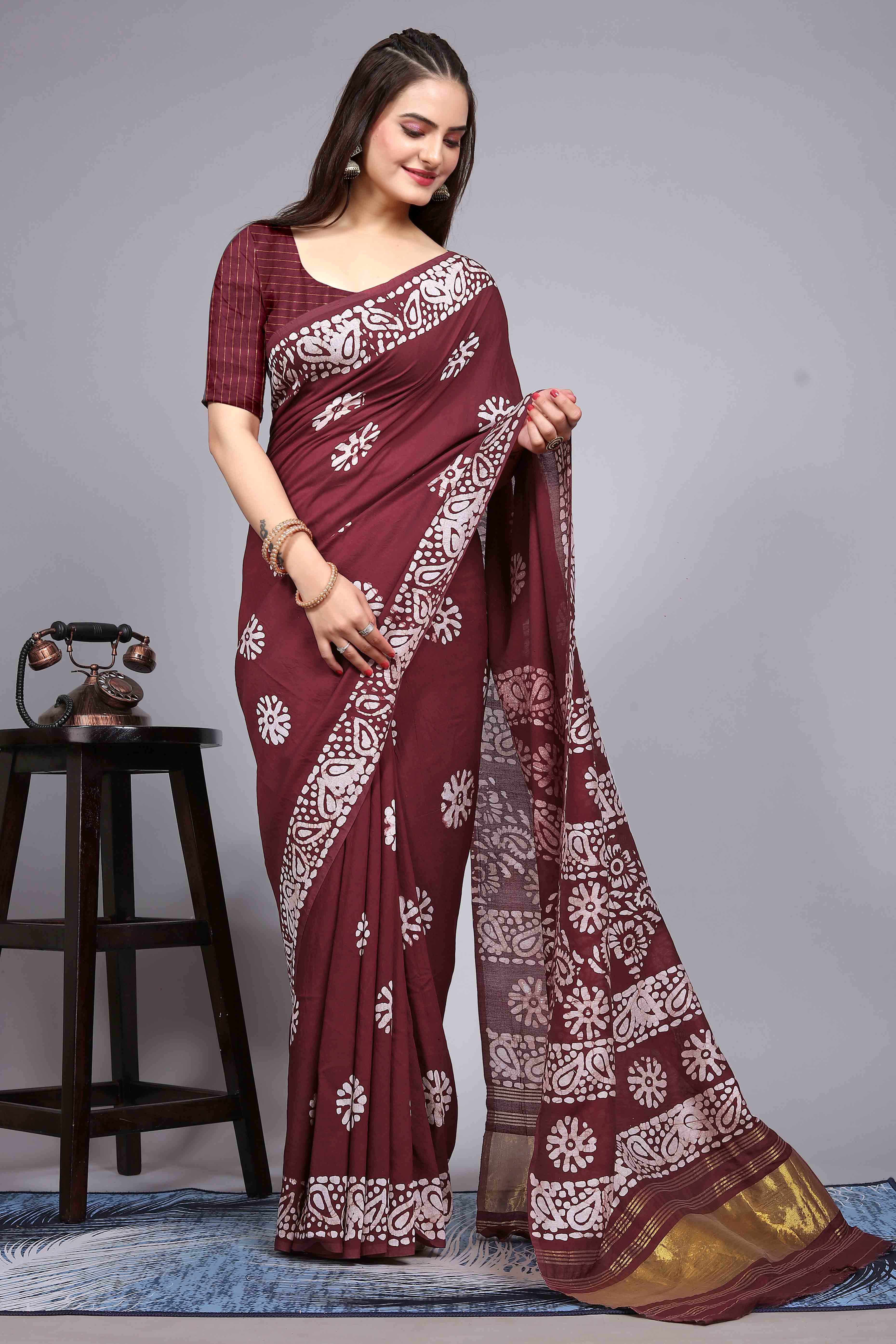 Peachmode Maroon Floral Printed Chanderi Cotton Silk Lagdi patta Saree - view 4
