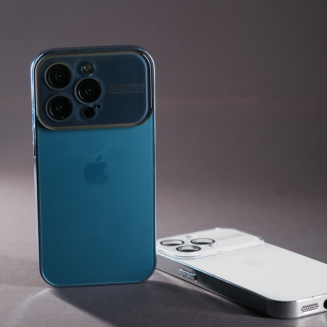 technoidtech iPhone 15 Autofocus Chrome Glass Case - view 4
